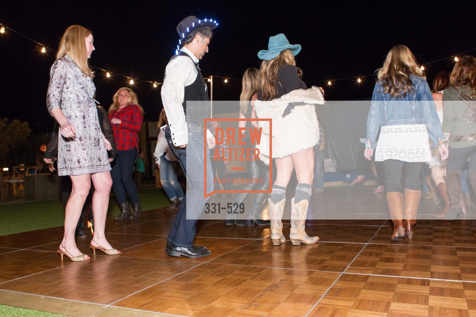 Performance, Hooman's Birthday Celebration At Bay Club Ross Valley, Bay Club. 235 Bon Air Rd, November 14th, 2015,Drew Altizer, Drew Altizer Photography, full-service event agency, private events, San Francisco photographer, photographer California