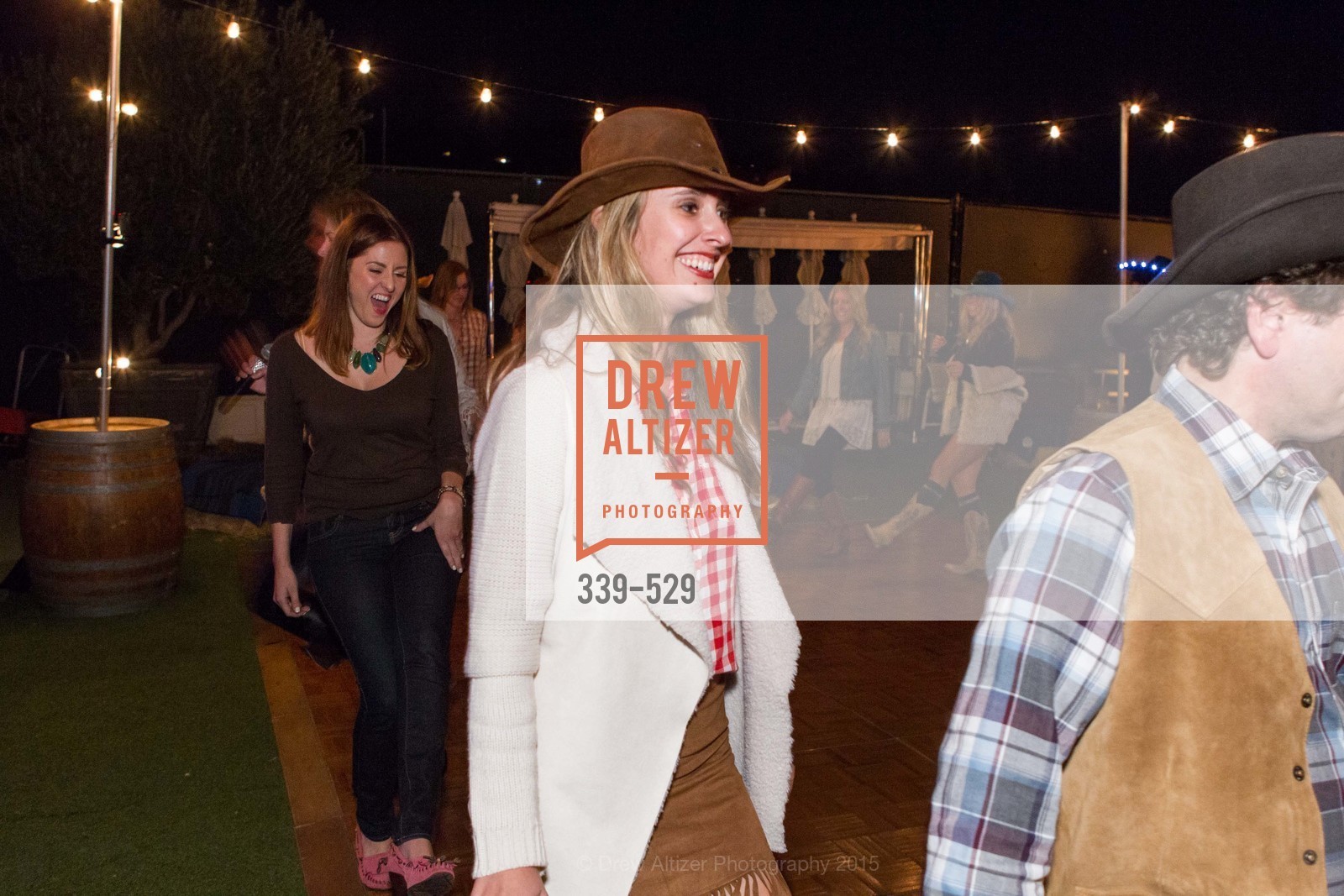 Performance, Hooman's Birthday Celebration At Bay Club Ross Valley, Bay Club. 235 Bon Air Rd, November 14th, 2015,Drew Altizer, Drew Altizer Photography, full-service agency, private events, San Francisco photographer, photographer california