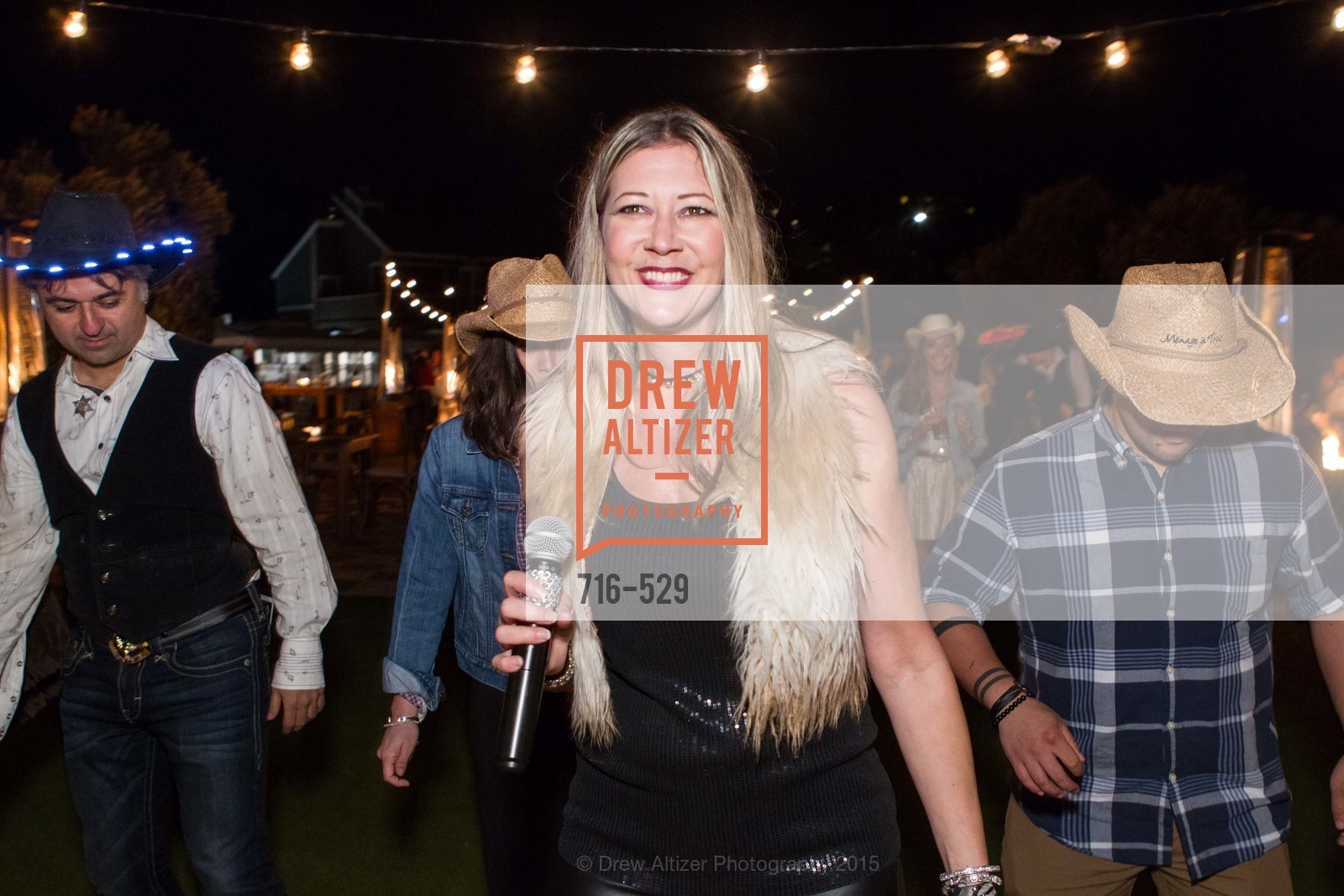 Performance, Hooman's Birthday Celebration At Bay Club Ross Valley, Bay Club. 235 Bon Air Rd, November 14th, 2015,Drew Altizer, Drew Altizer Photography, full-service agency, private events, San Francisco photographer, photographer california