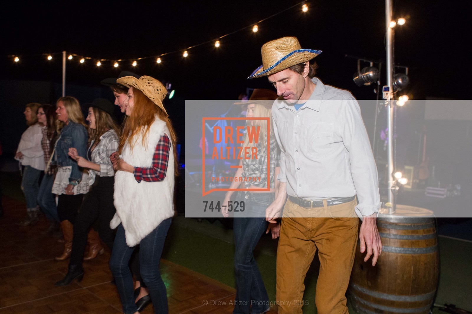 Performance, Hooman's Birthday Celebration At Bay Club Ross Valley, Bay Club. 235 Bon Air Rd, November 14th, 2015,Drew Altizer, Drew Altizer Photography, full-service agency, private events, San Francisco photographer, photographer california