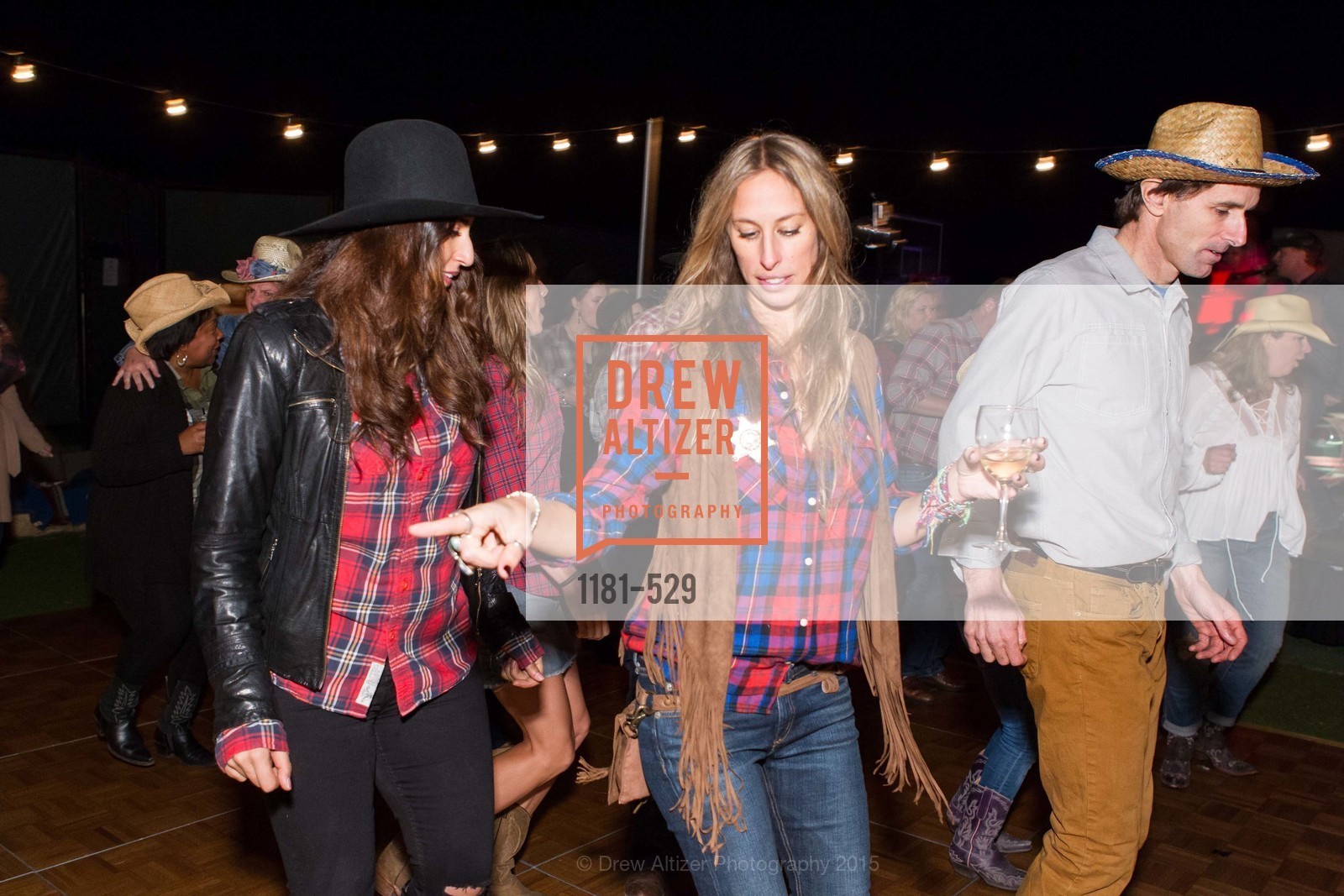 Performance, Hooman's Birthday Celebration At Bay Club Ross Valley, Bay Club. 235 Bon Air Rd, November 14th, 2015,Drew Altizer, Drew Altizer Photography, full-service event agency, private events, San Francisco photographer, photographer California
