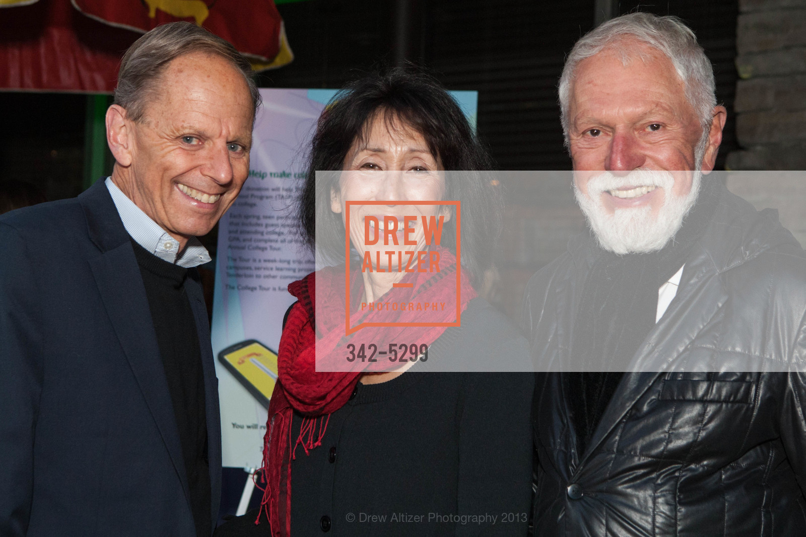 Peter Hanson, Jo Camper, Louis Sykes, 21st Annual TNDC Celebrity Pool Toss, US, October 8th, 2013, Photo #342-5299 Peter Hanson, Jo Camper, Louis Sykes, Photo #342-5299