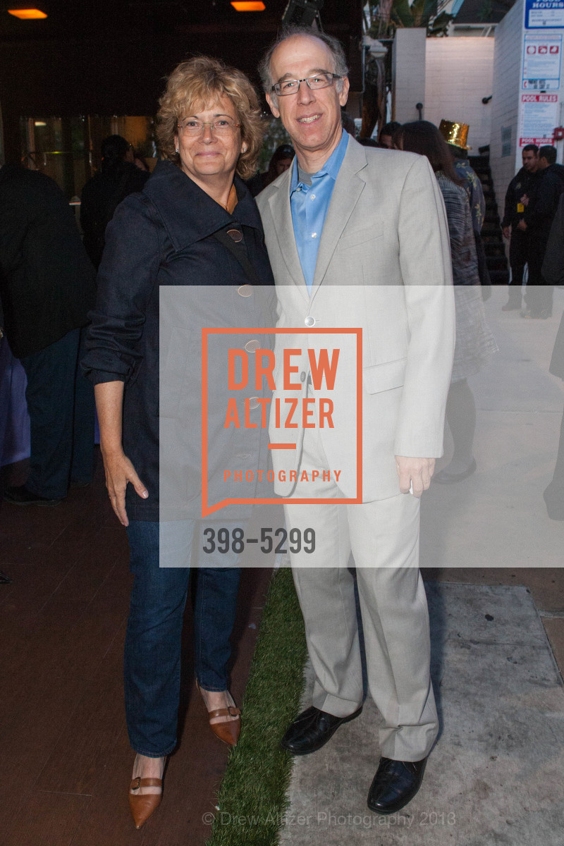 Radha Stern, Don Falk, 21st Annual TNDC Celebrity Pool Toss, US, October 8th, 2013, Photo #398-5299 Radha Stern, Don Falk, Photo #398-5299
