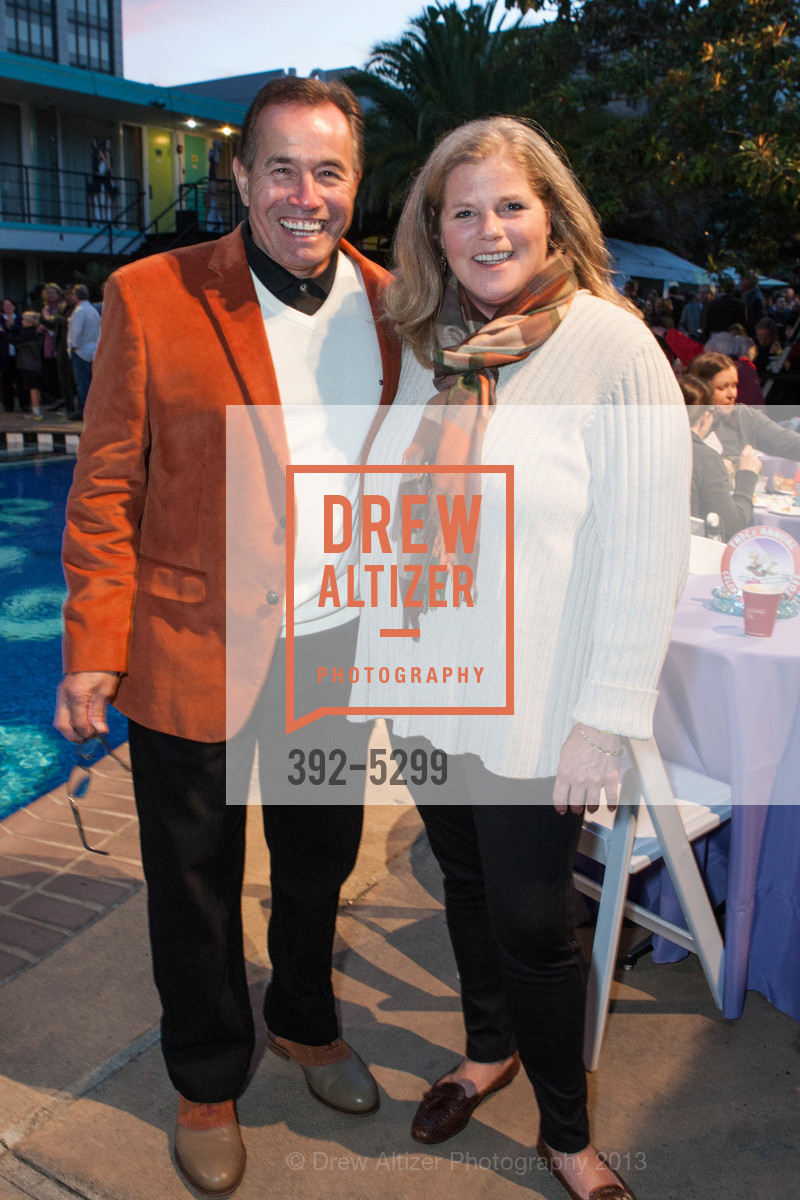 Richard Castro, Alison Whiteside, 21st Annual TNDC Celebrity Pool Toss, US, October 8th, 2013, Photo #392-5299 Richard Castro, Alison Whiteside, Photo #392-5299