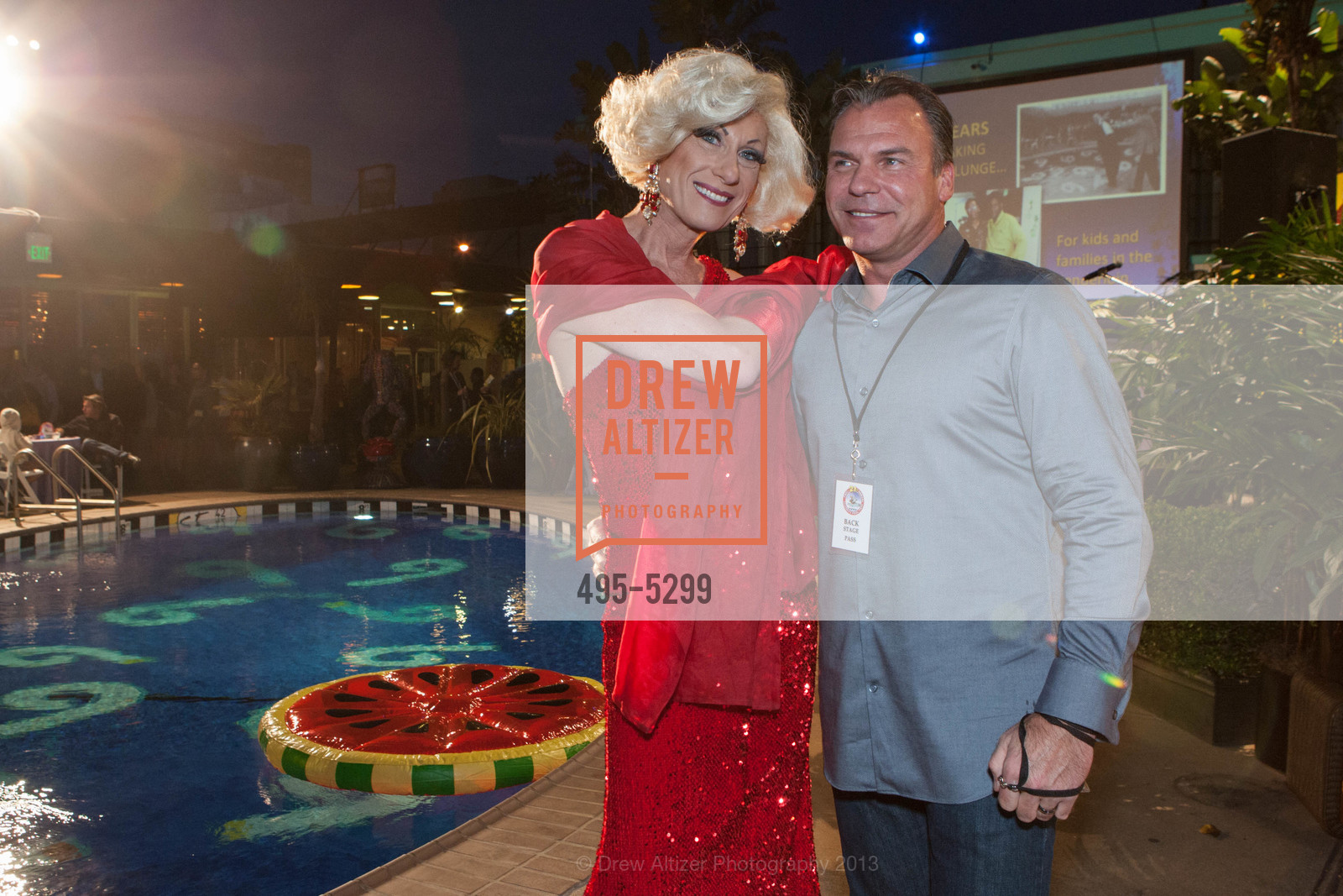 Donna Sachet, Richard Sablatura, 21st Annual TNDC Celebrity Pool Toss, US, October 8th, 2013, Photo #495-5299 Donna Sachet, Richard Sablatura, Photo #495-5299