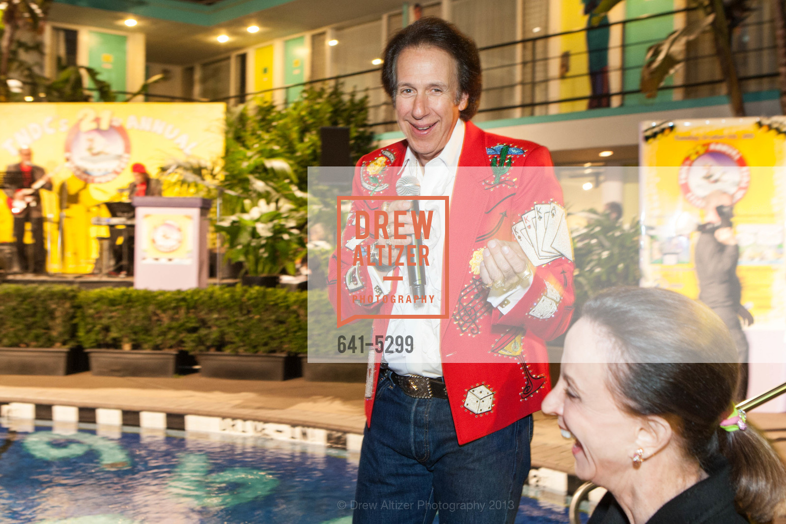Bud E. Luv, 21st Annual TNDC Celebrity Pool Toss, US, October 8th, 2013, Photo #641-5299 Bud E. Luv, Photo #641-5299