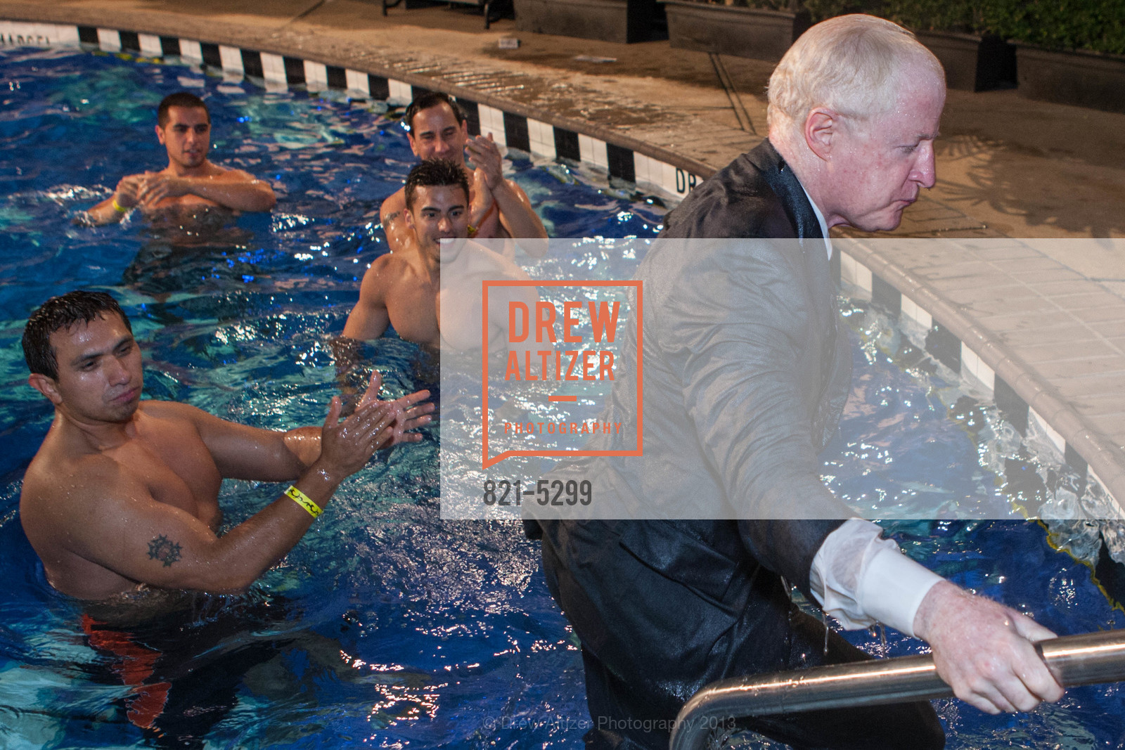 Bill Witte, 21st Annual TNDC Celebrity Pool Toss, US, October 8th, 2013, Photo #821-5299 Bill Witte, Photo #821-5299