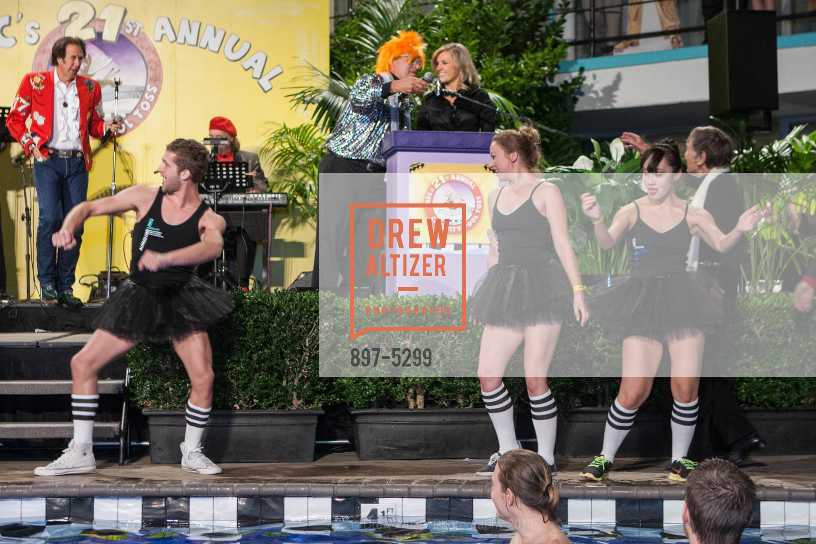 Performance, 21st Annual TNDC Celebrity Pool Toss, US, October 8th, 2013, Photo #897-5299 Performance, Photo #897-5299