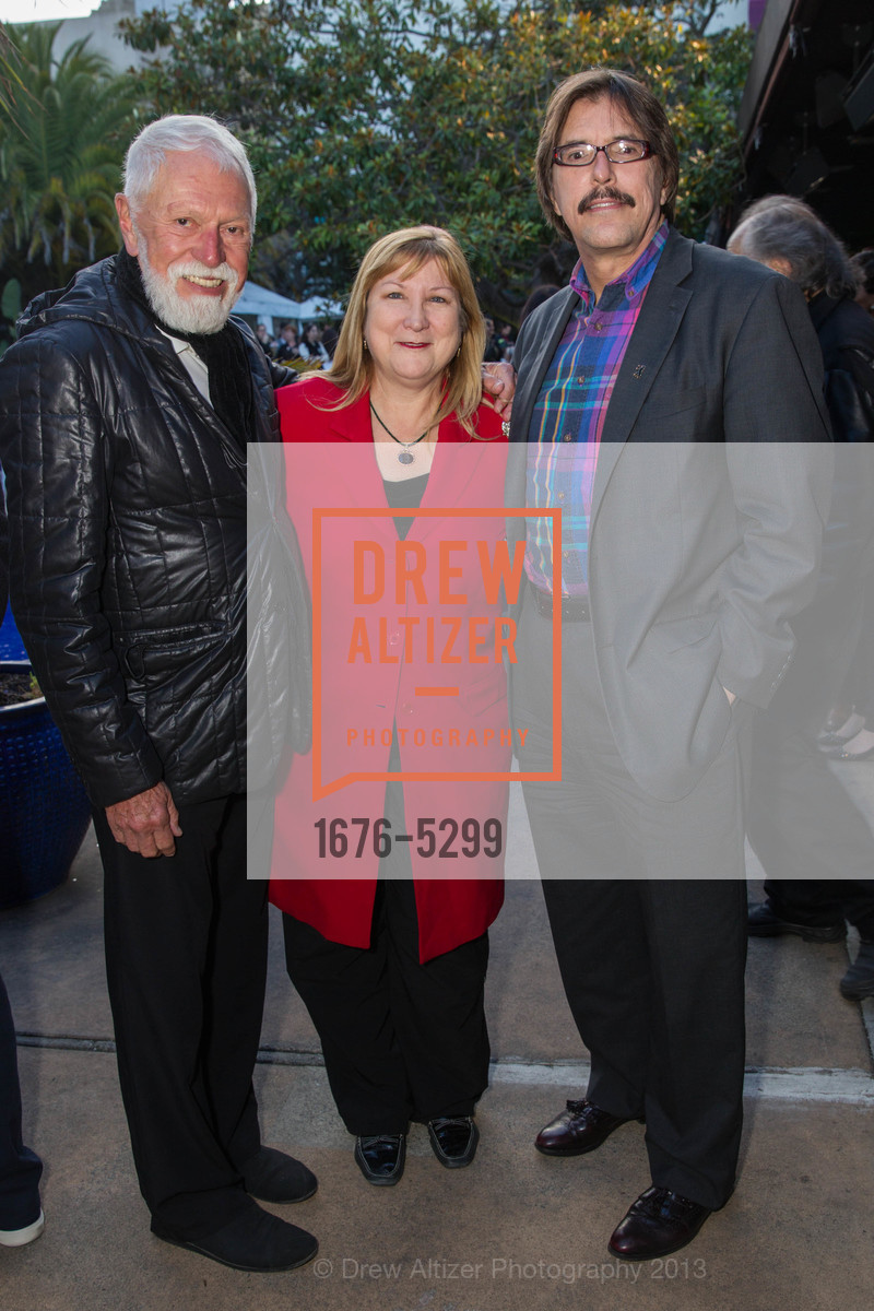 Lewis Sykes, Veronica LaBeau, John Rosin, 21st Annual TNDC Celebrity Pool Toss, US, October 8th, 2013, Photo #1676-5299 Lewis Sykes, Veronica LaBeau, John Rosin, Photo #1676-5299