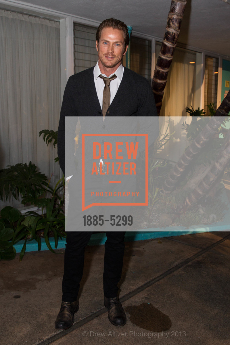 Jason Lewis, 21st Annual TNDC Celebrity Pool Toss, US, October 8th, 2013, Photo #1885-5299 Jason Lewis, Photo #1885-5299