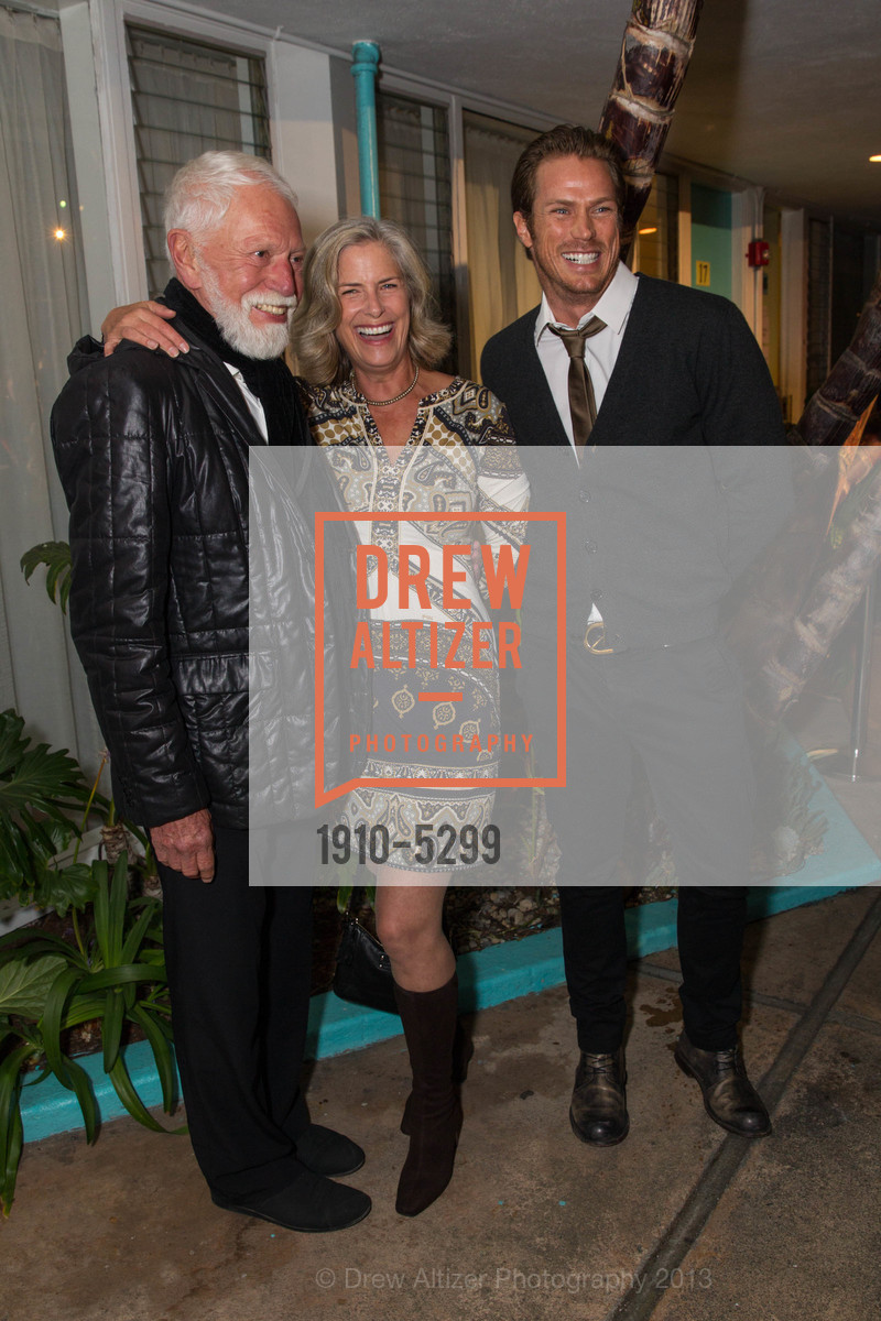 Lewis Sykes, Tori Ritchie, Jason Lewis, 21st Annual TNDC Celebrity Pool Toss, US, October 8th, 2013, Photo #1910-5299 Lewis Sykes, Tori Ritchie, Jason Lewis, Photo #1910-5299