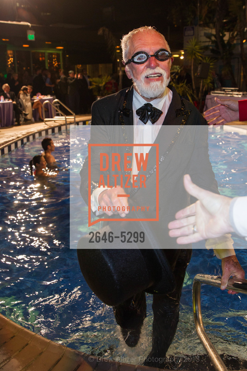 Lewis Sykes, 21st Annual TNDC Celebrity Pool Toss, US, October 8th, 2013, Photo #2646-5299 Lewis Sykes, Photo #2646-5299
