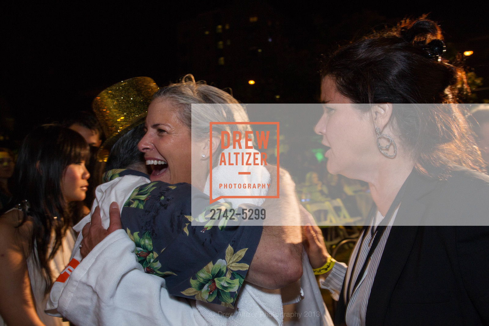 Tori Ritchie, Lori Hunter, Photo #2742-5299