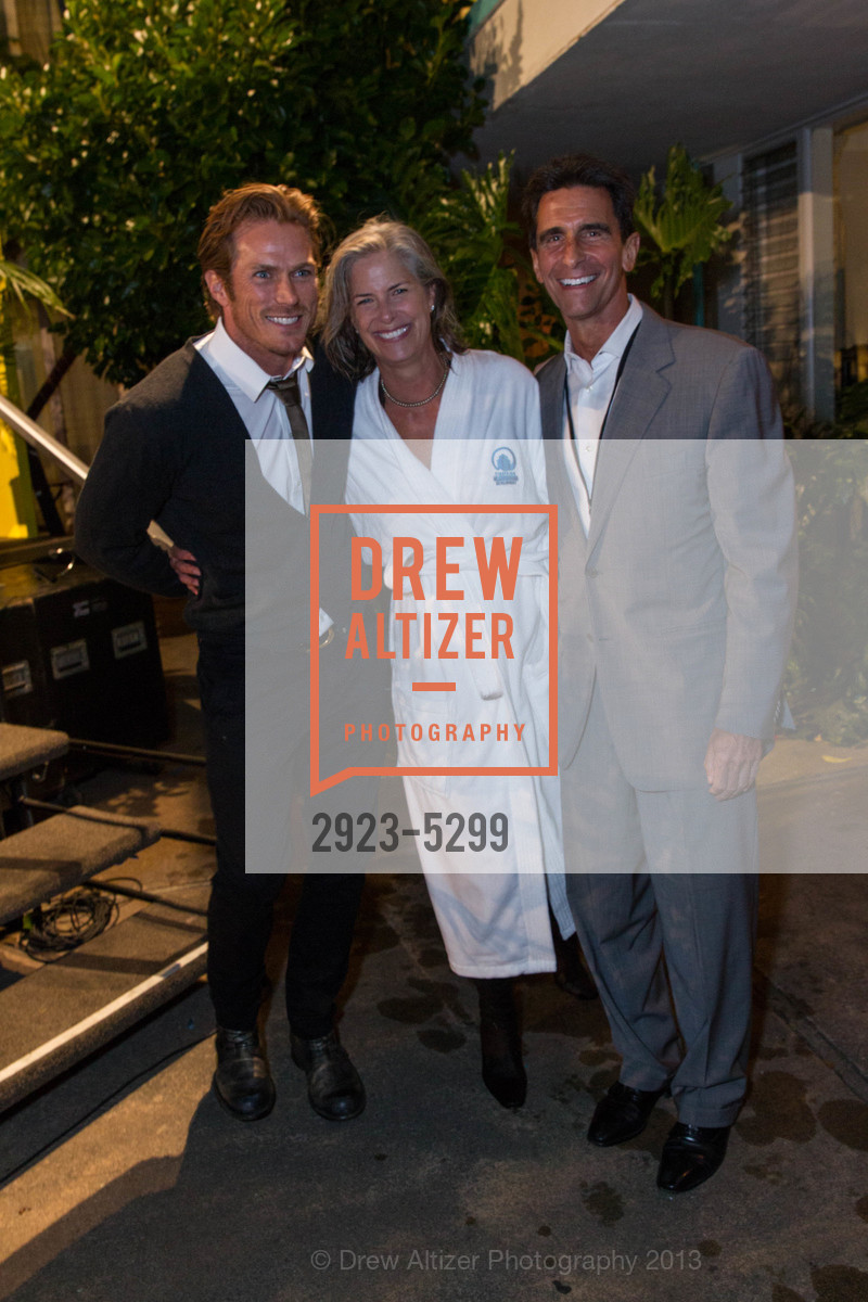 Jason Lewis, Tori Ritchie, Mark Leno, 21st Annual TNDC Celebrity Pool Toss, US, October 8th, 2013, Photo #2923-5299 Jason Lewis, Tori Ritchie, Mark Leno, Photo #2923-5299