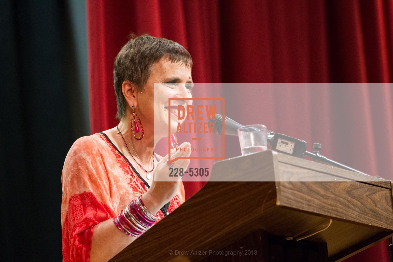 Eve Ensler, EVE ENSLER Celebrates her New Book at Grace Cathedral, US, May 22nd, 2013, Photo #228-5305 Eve Ensler, Photo #228-5305