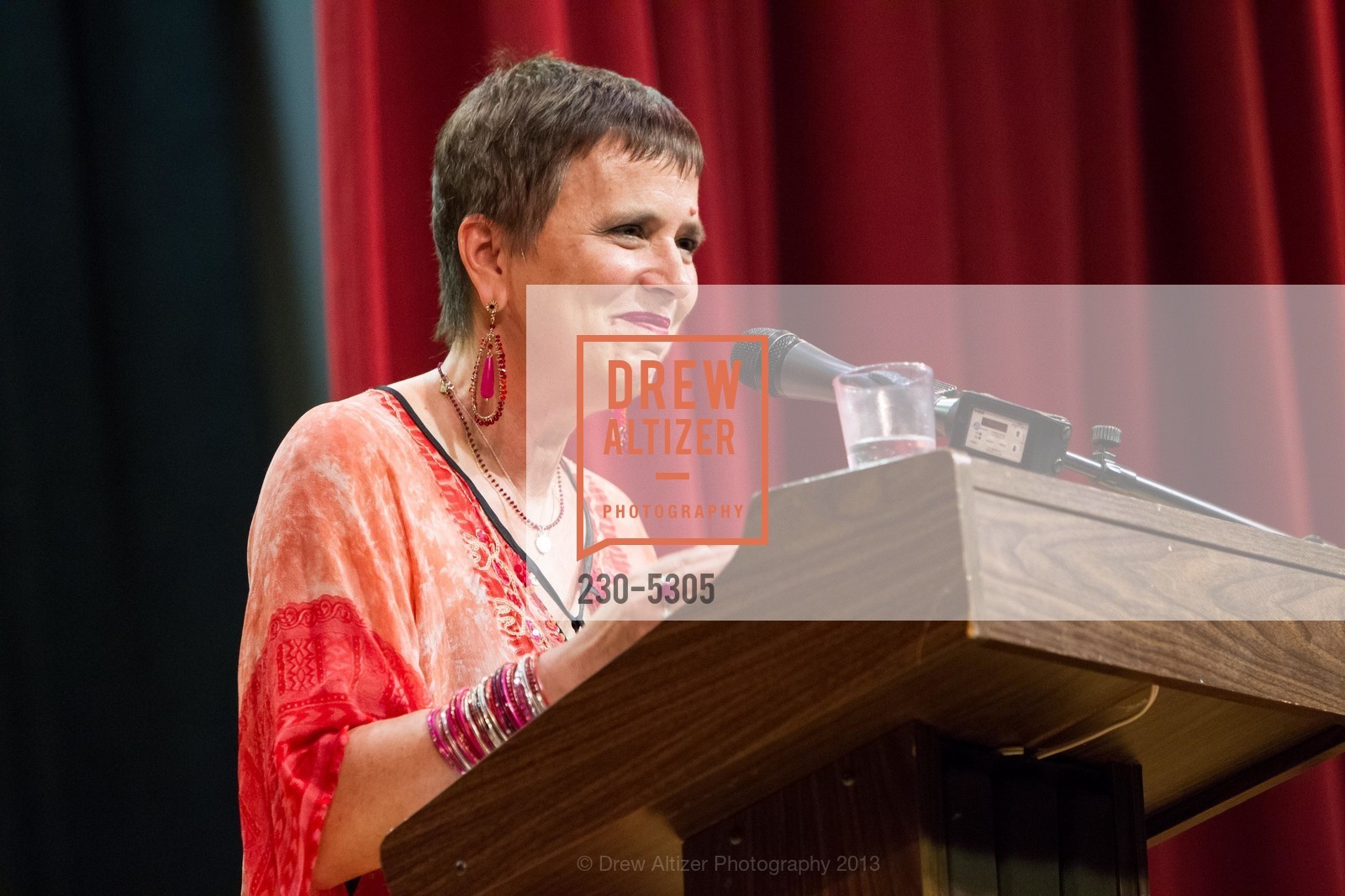 Eve Ensler, Photo #230-5305