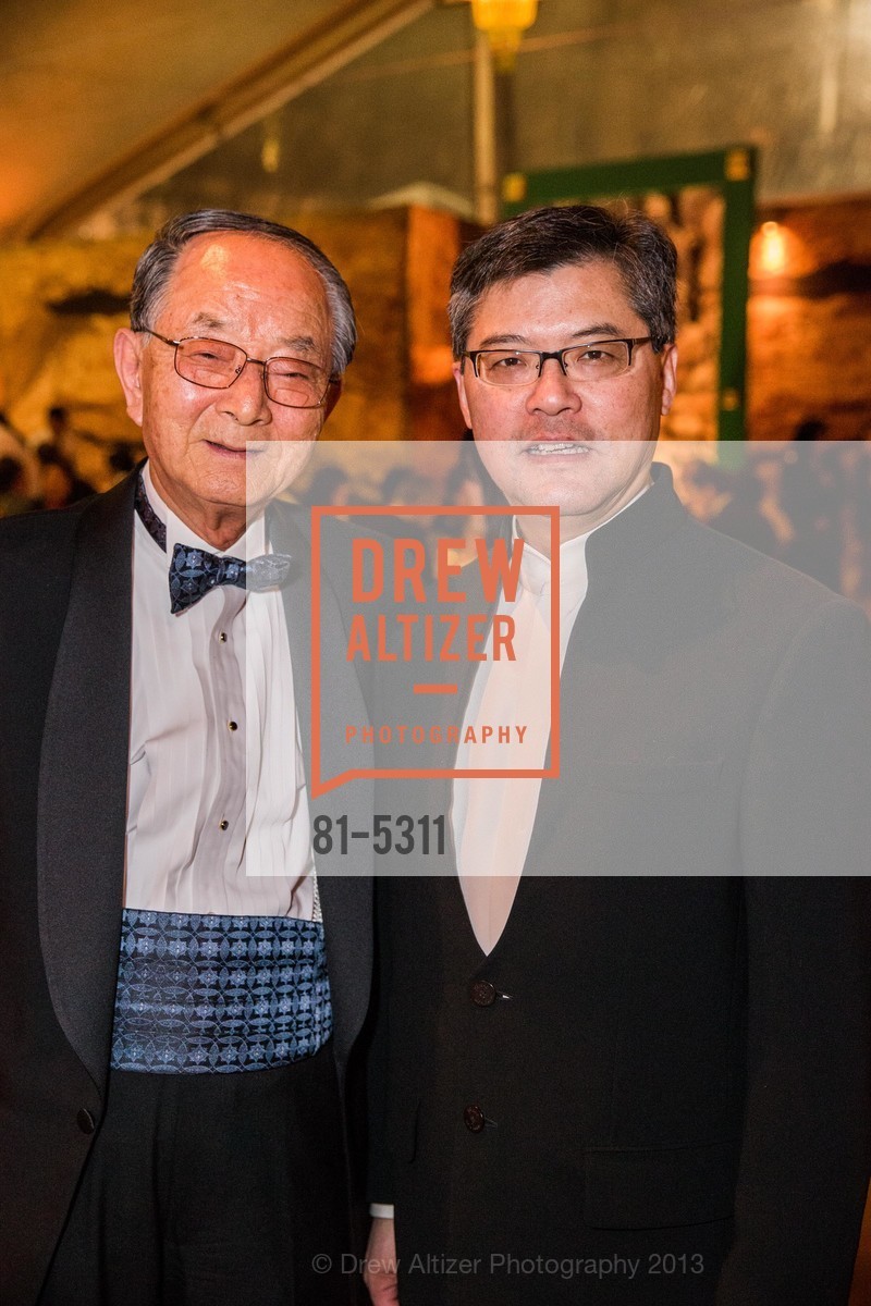 Chong-Moon Lee, Jay Xu, Opening Night Gala for the TERRACOTTA EXHIBITION, US, February 19th, 2013, Photo #81-5311 Chong-Moon Lee, Jay Xu, Photo #81-5311