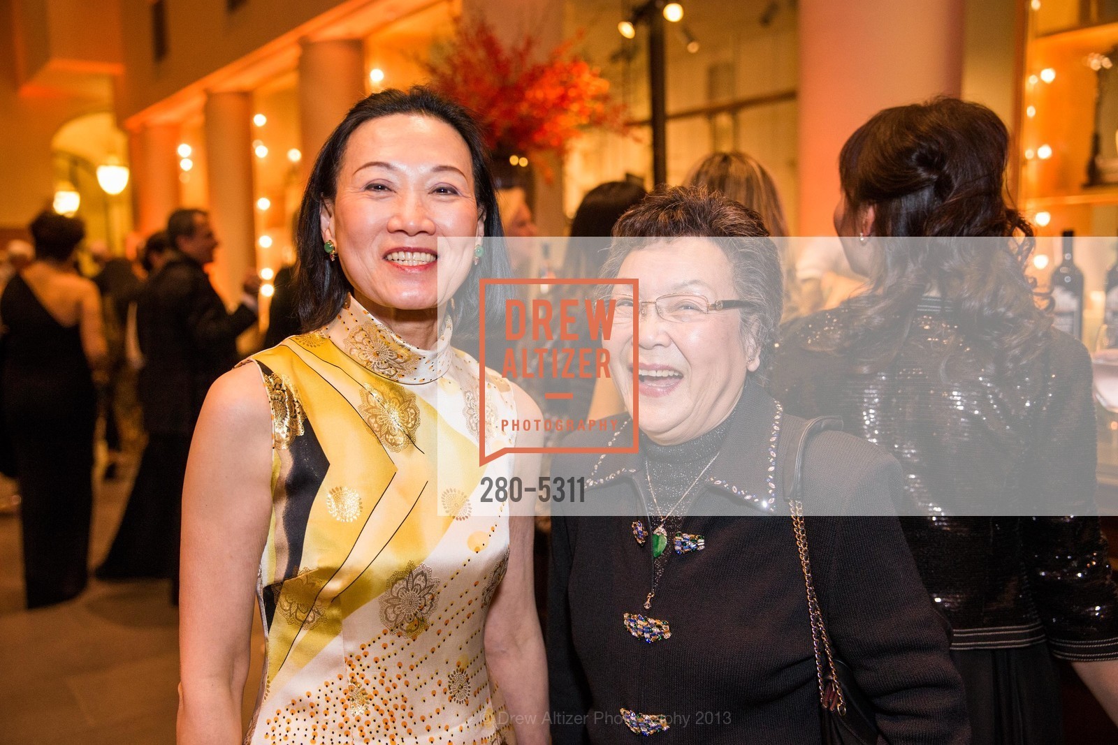 Iris Chan, Dorothy Fong, Opening Night Gala for the TERRACOTTA EXHIBITION, US, February 19th, 2013, Photo #280-5311 Iris Chan, Dorothy Fong, Photo #280-5311