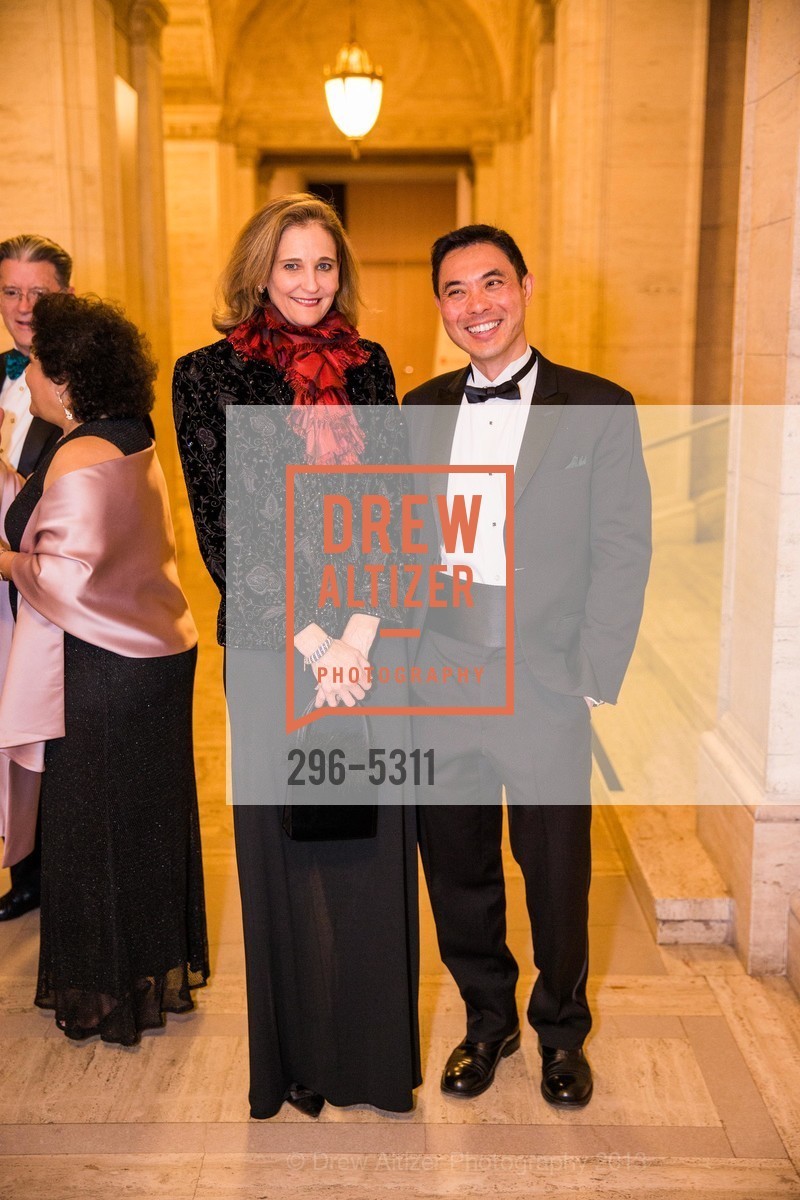 Jennifer Biederbeck, Harold Yeo, Opening Night Gala for the TERRACOTTA EXHIBITION, US, February 19th, 2013, Photo #296-5311 Jennifer Biederbeck, Harold Yeo, Photo #296-5311