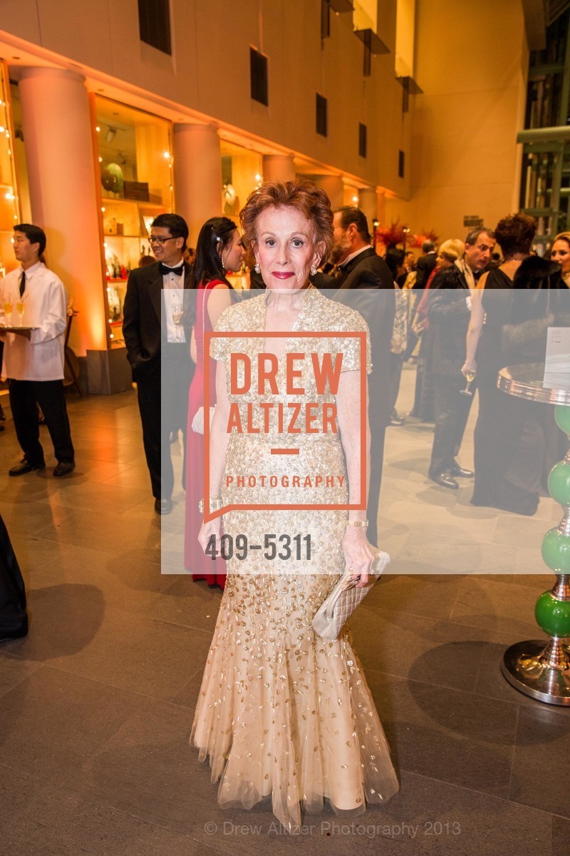 Phoebe Cowles, Opening Night Gala for the TERRACOTTA EXHIBITION, US, February 19th, 2013, Photo #409-5311 Phoebe Cowles, Photo #409-5311