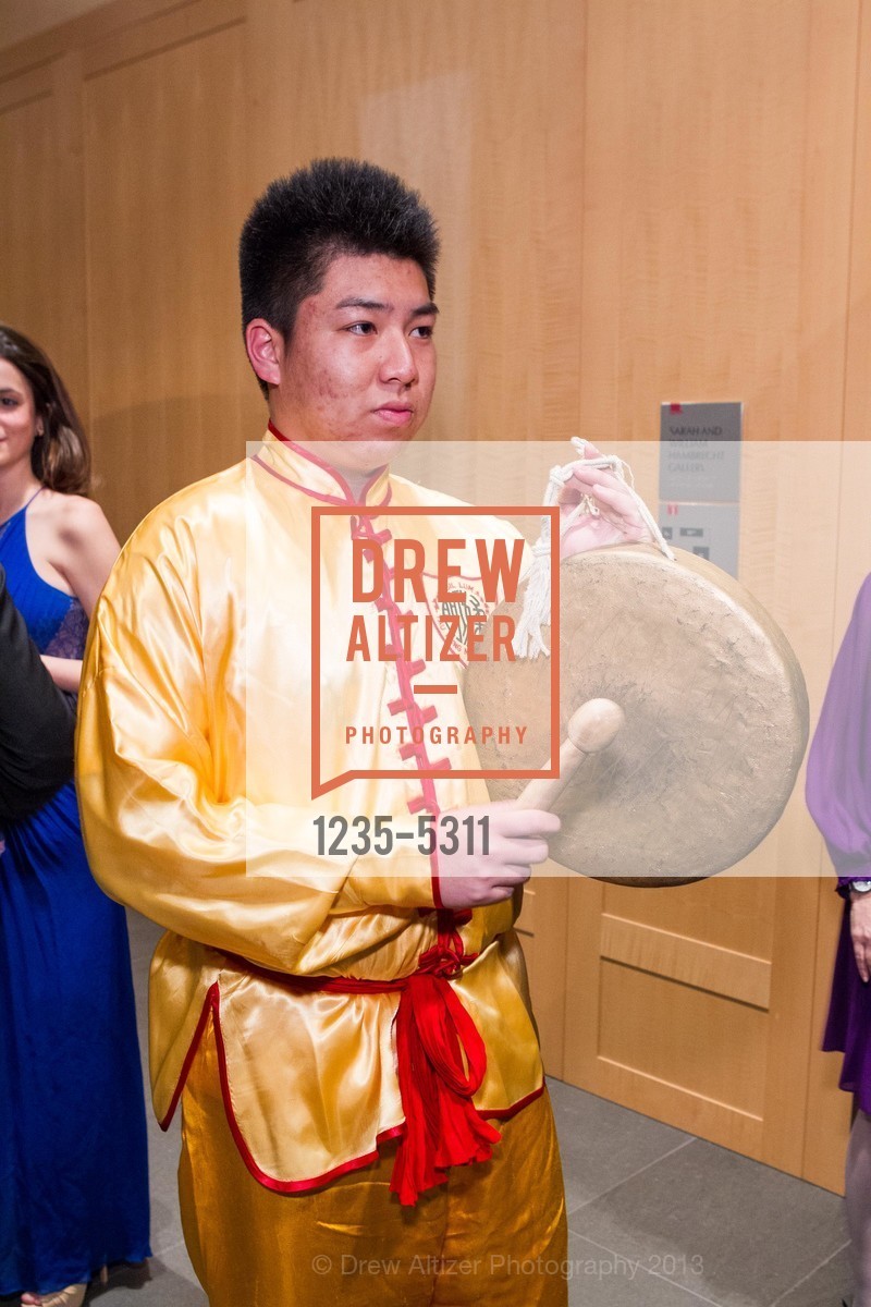 Performer, Opening Night Gala for the TERRACOTTA EXHIBITION, US, February 19th, 2013, Photo #1235-5311 Performer, Photo #1235-5311