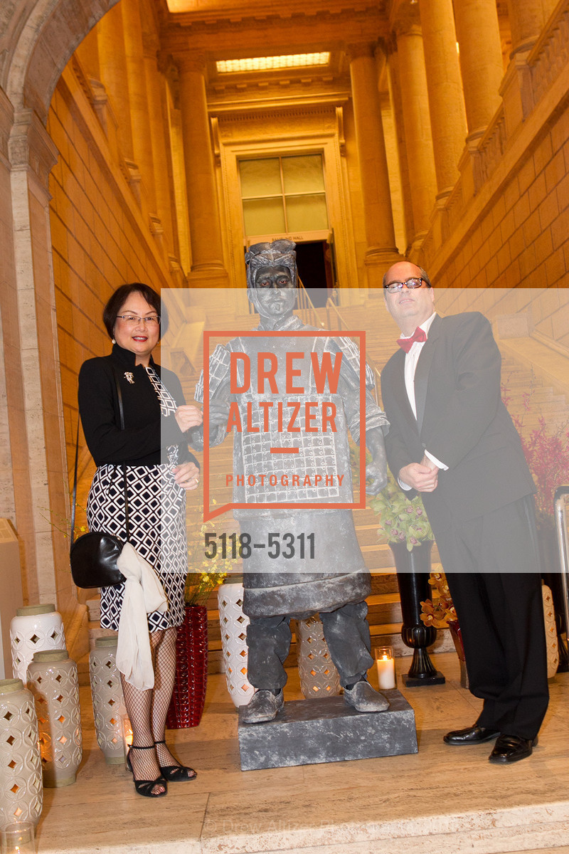 Carol Hom, Rene Moreno, Opening Night Gala for the TERRACOTTA EXHIBITION, US, February 19th, 2013, Photo #5118-5311 Carol Hom, Rene Moreno, Photo #5118-5311