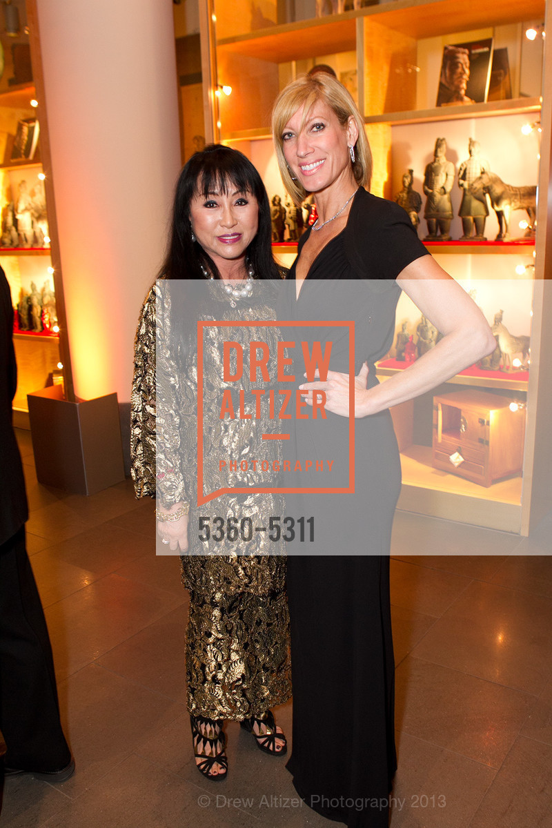Suno Kay Osterweis, Janet Reilly, Opening Night Gala for the TERRACOTTA EXHIBITION, US, February 19th, 2013, Photo #5360-5311 Suno Kay Osterweis, Janet Reilly, Photo #5360-5311