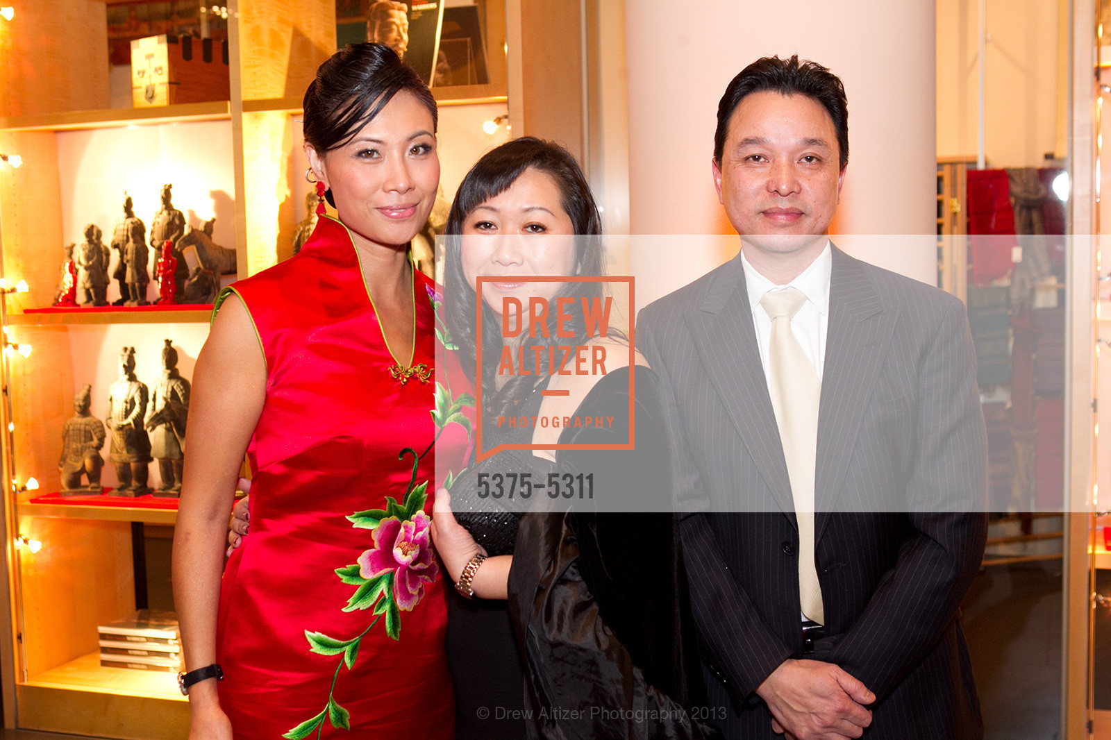 Annie Wong, Judy Yu, Nobo Chiu, Photo #5375-5311