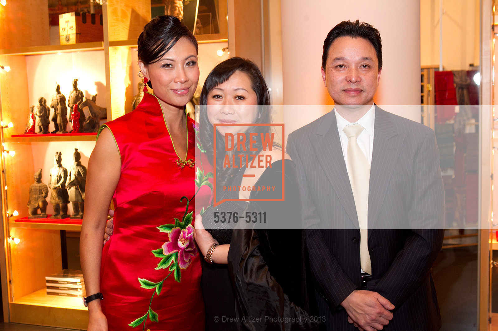 Annie Wong, Judy Yu, Nobo Chiu, Photo #5376-5311