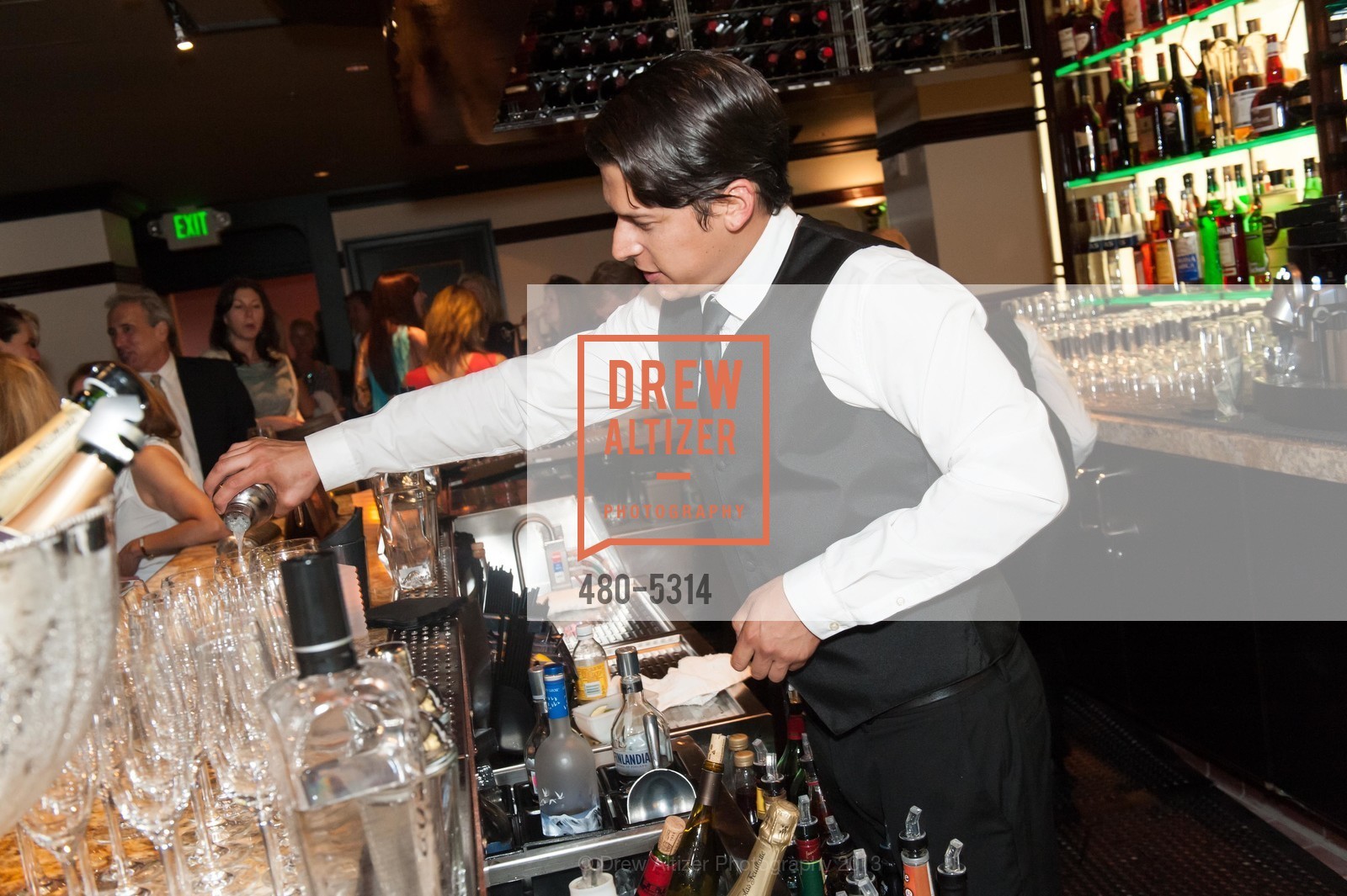 Atmosphere, OSSO STEAKHOUSE Pre-Opening Party, US, May 1st, 2013, Photo #480-5314 Atmosphere, Photo #480-5314