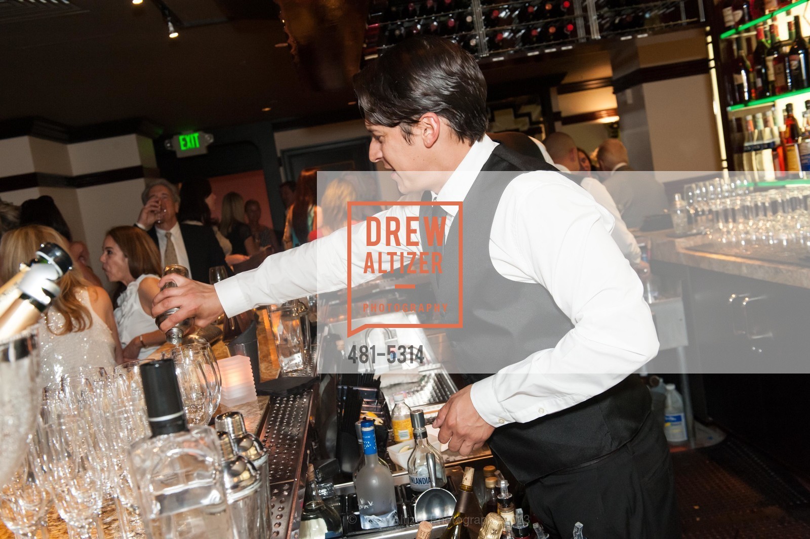 Atmosphere, OSSO STEAKHOUSE Pre-Opening Party, US, May 1st, 2013, Photo #481-5314 Atmosphere, Photo #481-5314