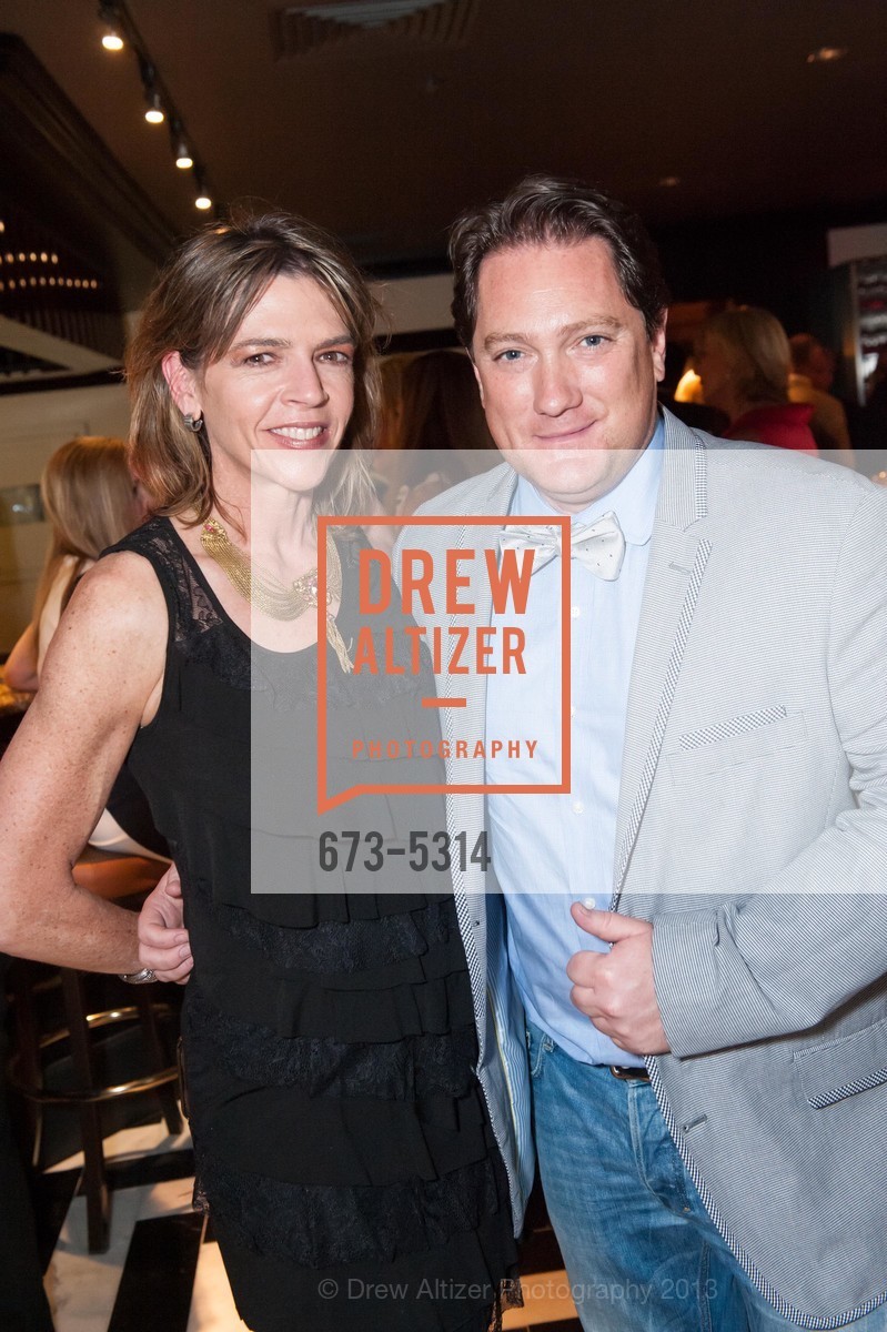 Beth Schnitzer, Liam Mayclem, Photo #673-5314