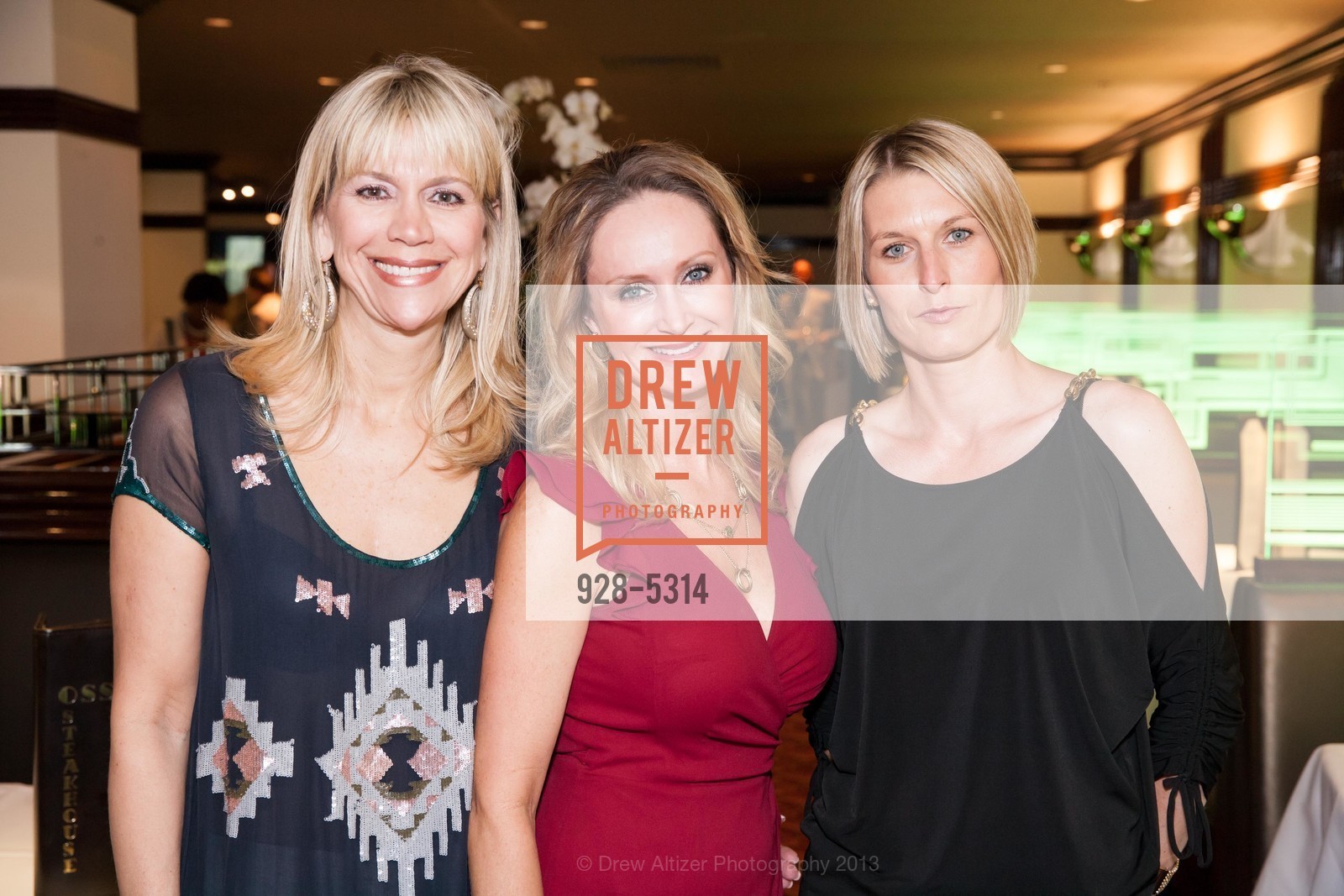 Kimberly Sharpe, Yvette Carmignani, Olga Pawlowicz, Photo #928-5314