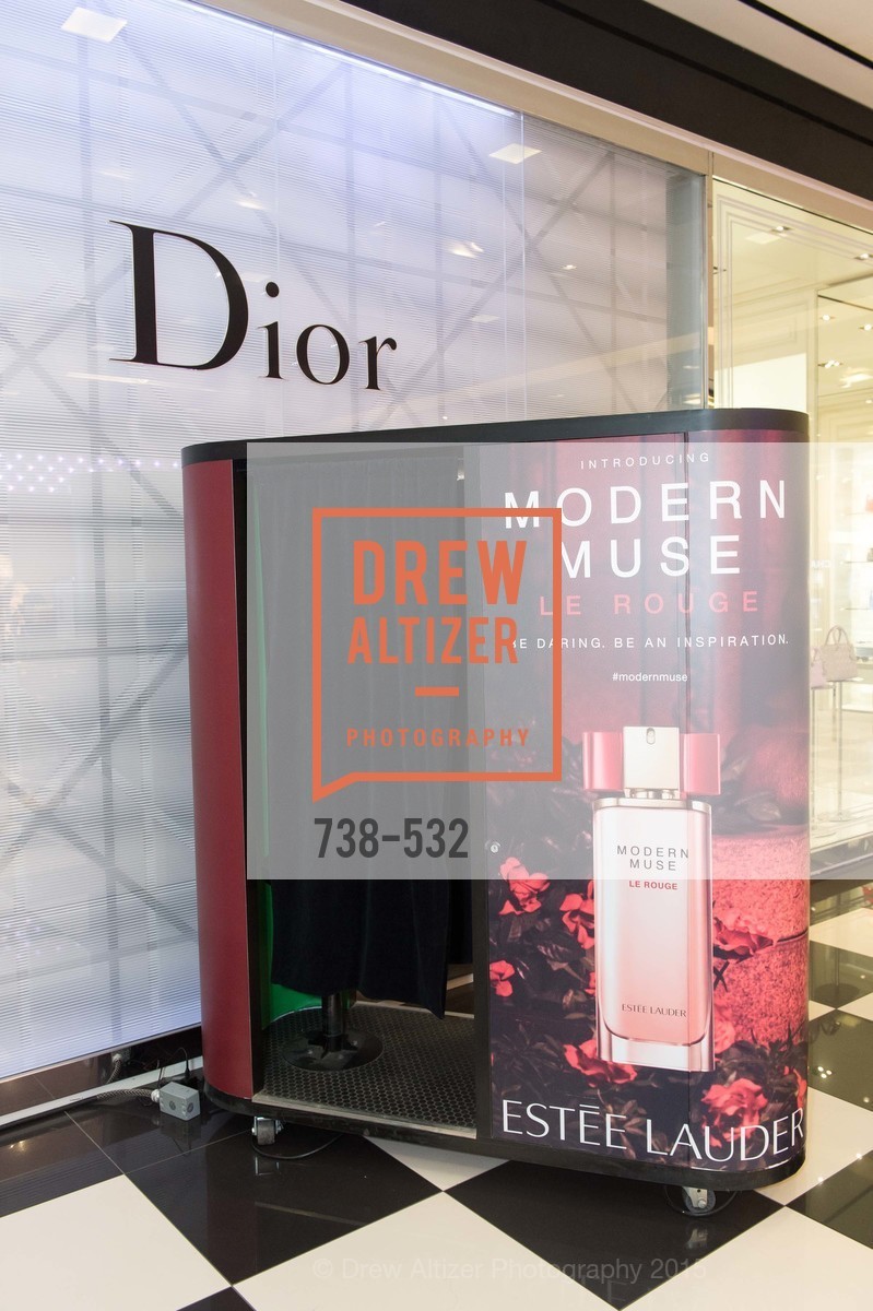 Atmosphere, Modern Muse Le Rouge Fragrance Launch, November 14th, 2015, Photo,Drew Altizer, Drew Altizer Photography, full-service agency, private events, San Francisco photographer, photographer california