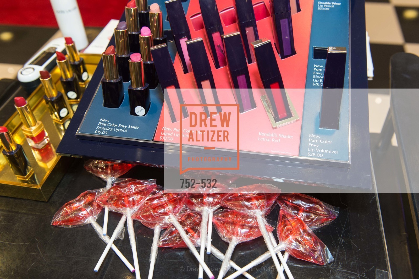 Atmosphere, Modern Muse Le Rouge Fragrance Launch, November 14th, 2015, Photo,Drew Altizer, Drew Altizer Photography, full-service agency, private events, San Francisco photographer, photographer california