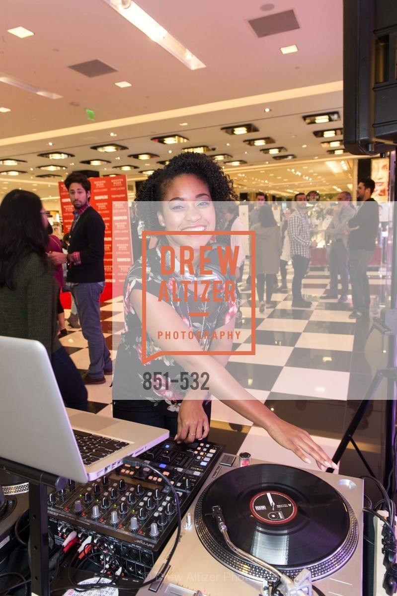 Extras, Modern Muse Le Rouge Fragrance Launch, November 14th, 2015, Photo,Drew Altizer, Drew Altizer Photography, full-service agency, private events, San Francisco photographer, photographer california