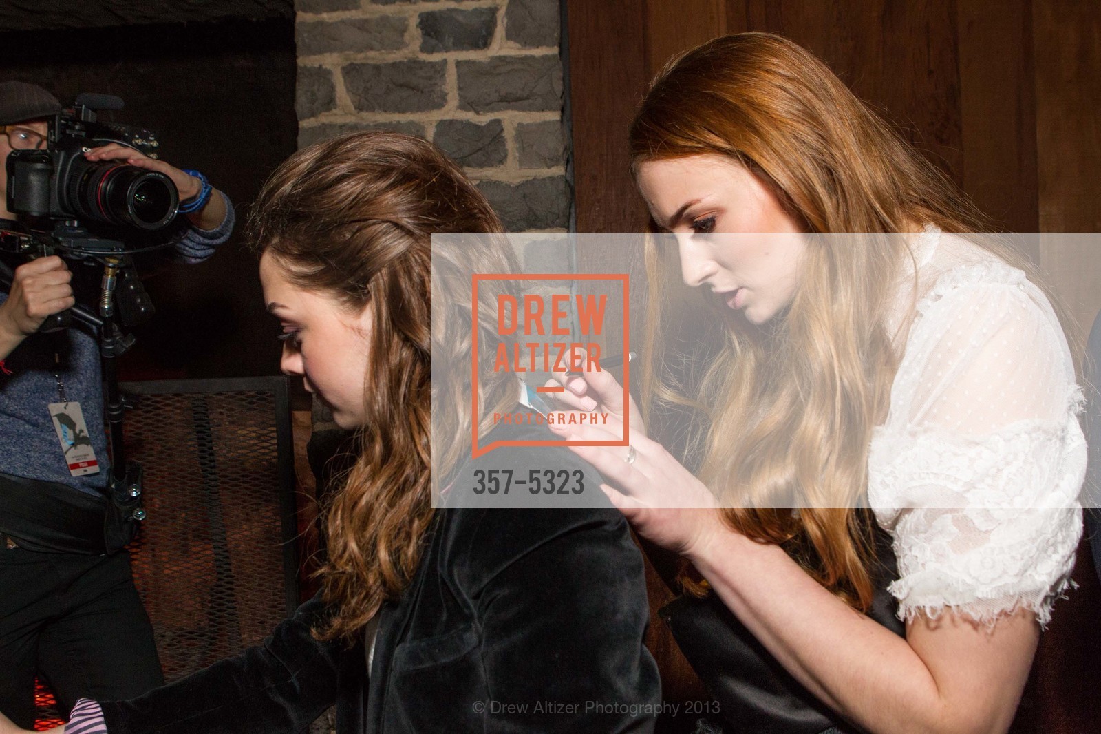 Maisie Williams, Sophie Turner, GAME OF THRONES For SFWire, US, March 20th, 2013, Photo #357-5323 Maisie Williams, Sophie Turner, Photo #357-5323