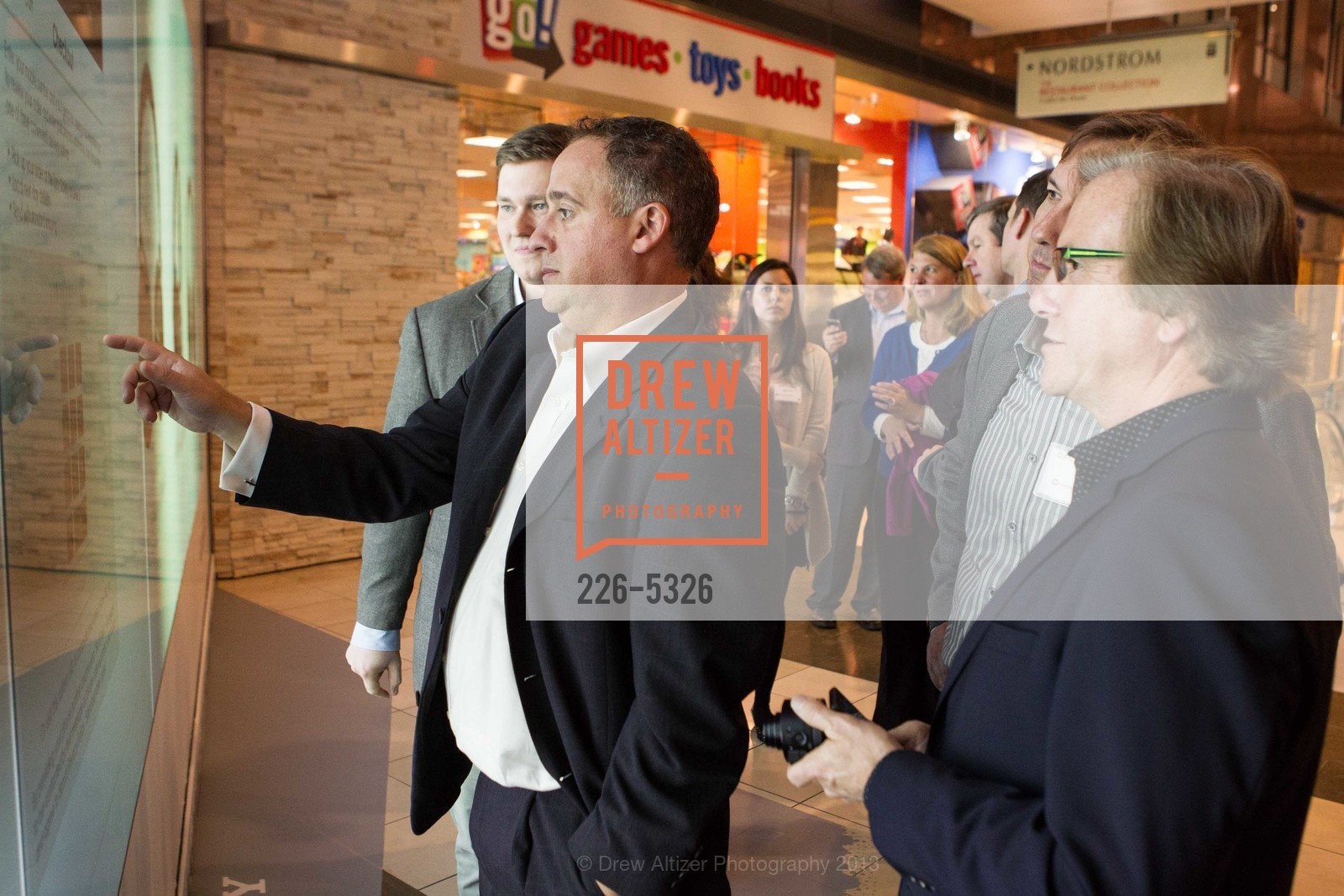 Damon Mintzer, MIke Fasulo, WESTFIELD LABS + eBAY INC. Unveil Digital Storefront with Sony, TOMS and Rebecca Minkoff, US, November 20th, 2013, Photo #226-5326 Damon Mintzer, MIke Fasulo, Photo #226-5326