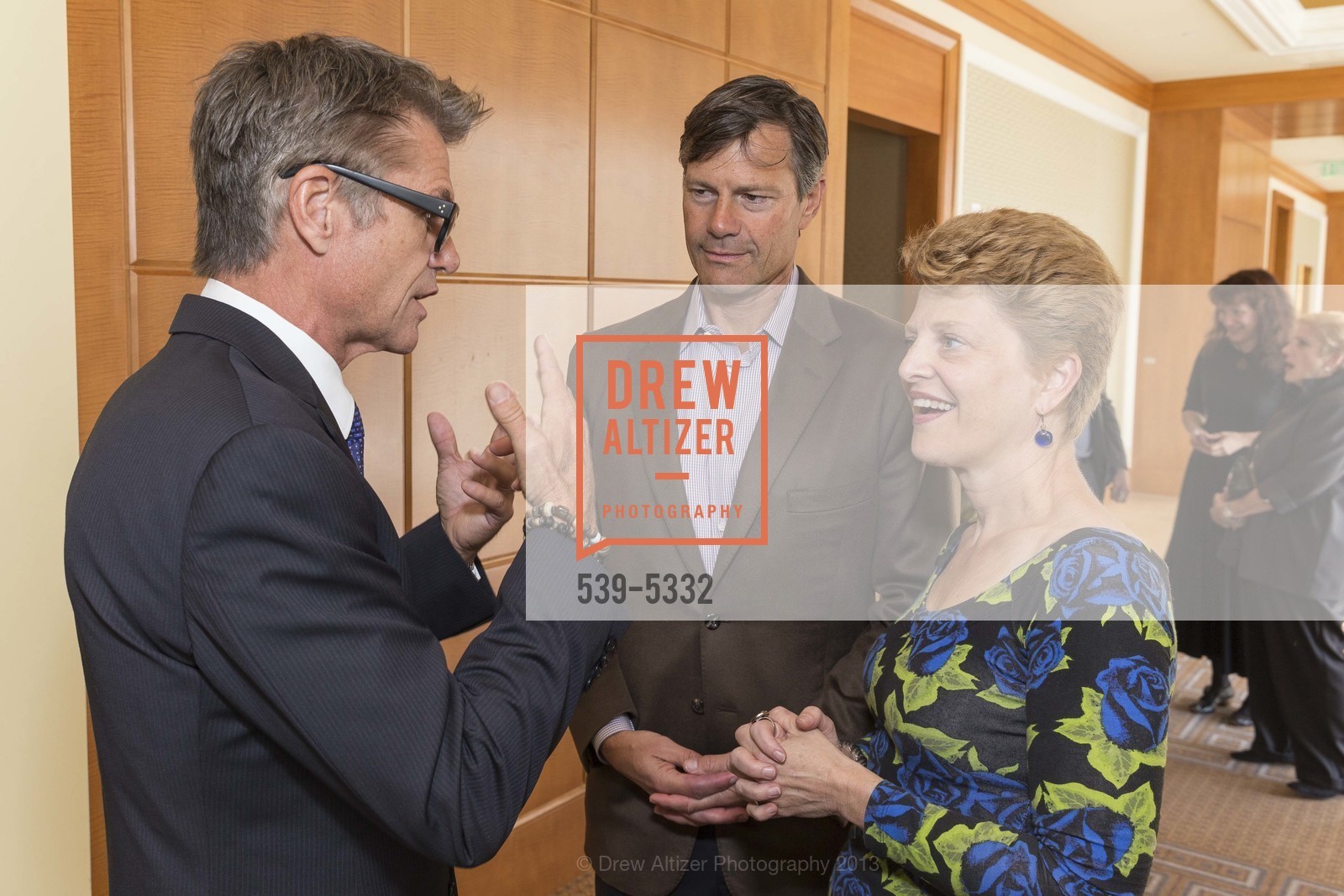 Harry Hamlin, Jeff Ubben, Carey Perloff, A.C.T. Conservatory Awards Luncheon, US, October 28th, 2013, Photo #539-5332 Harry Hamlin, Jeff Ubben, Carey Perloff, Photo #539-5332
