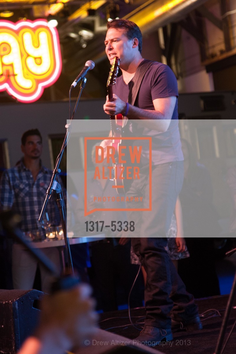 Performance By Coverflow, Photo #1317-5338
