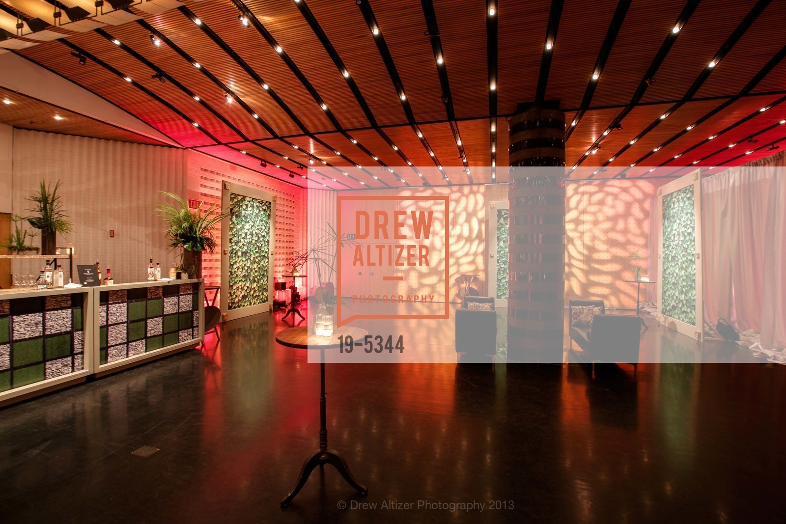 Atmosphere, SFMOMA 2013 Director's Circle Dinner, US, March 20th, 2013, Photo #19-5344 Atmosphere, Photo #19-5344