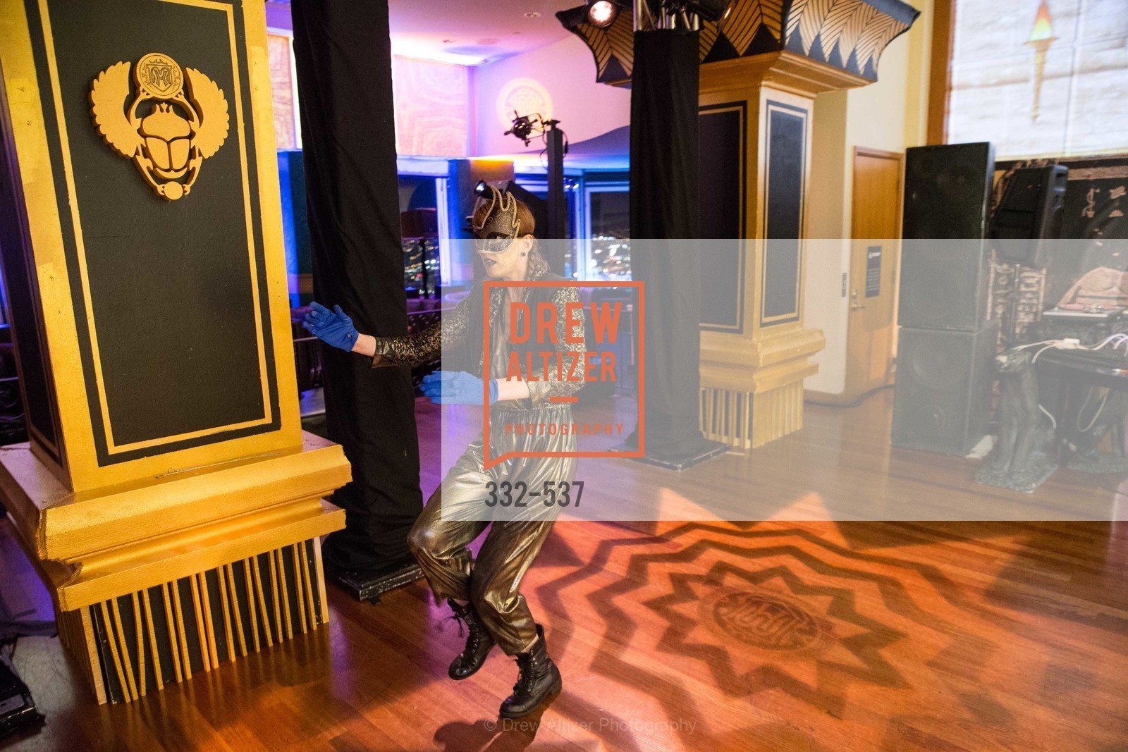 Performer, TOP OF THE MARK'S 75TH Anniversary Party, US, November 7th, 2014,Drew Altizer, Drew Altizer Photography, full-service agency, private events, San Francisco photographer, photographer california