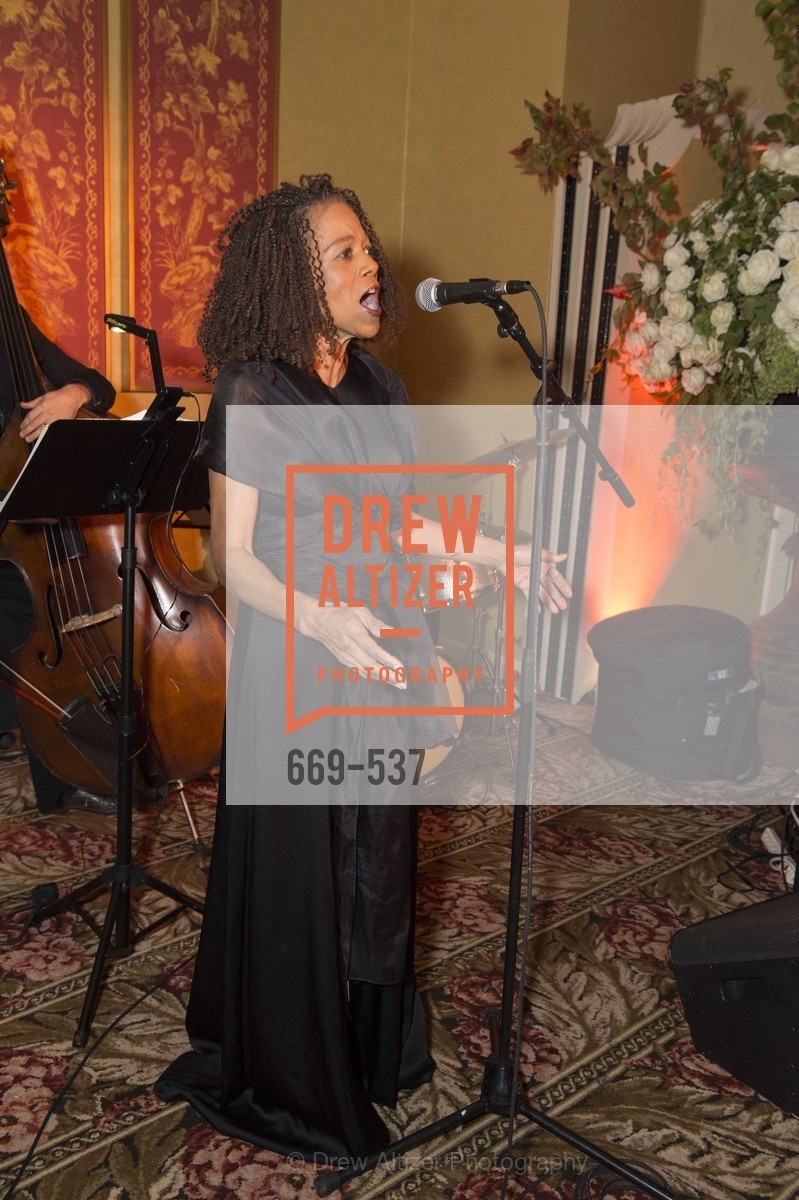Performance By Paula West, TOP OF THE MARK'S 75TH Anniversary Party, US, November 7th, 2014, Photo #669-537 Performance By Paula West, Photo #669-537