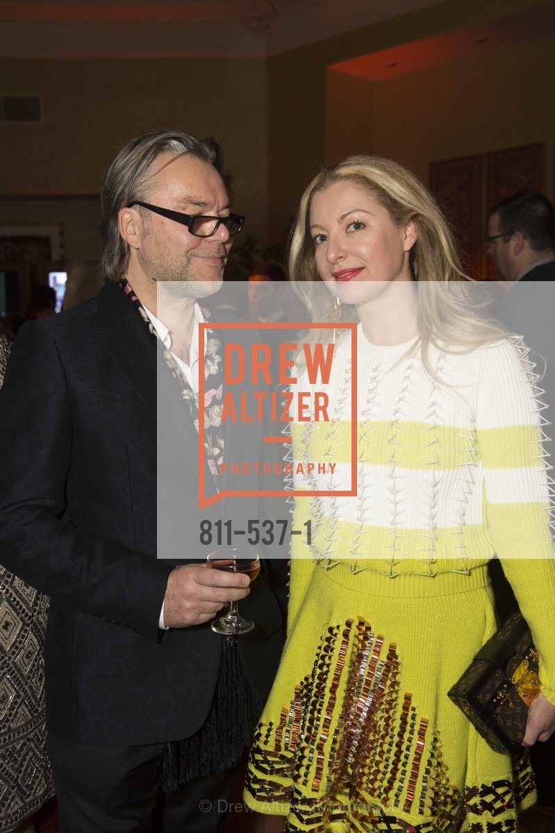 David Downton, Sonya Molodetskaya, Photo #811-537-1