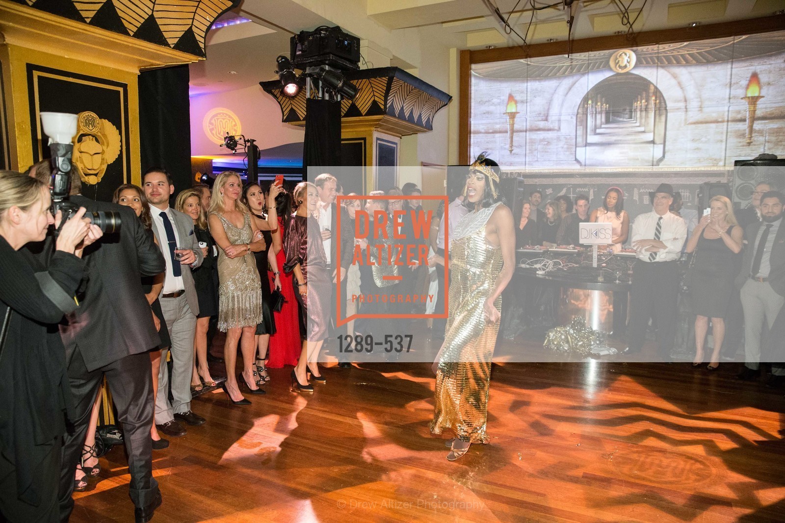 Performance, TOP OF THE MARK'S 75TH Anniversary Party, US, November 7th, 2014,Drew Altizer, Drew Altizer Photography, full-service agency, private events, San Francisco photographer, photographer california