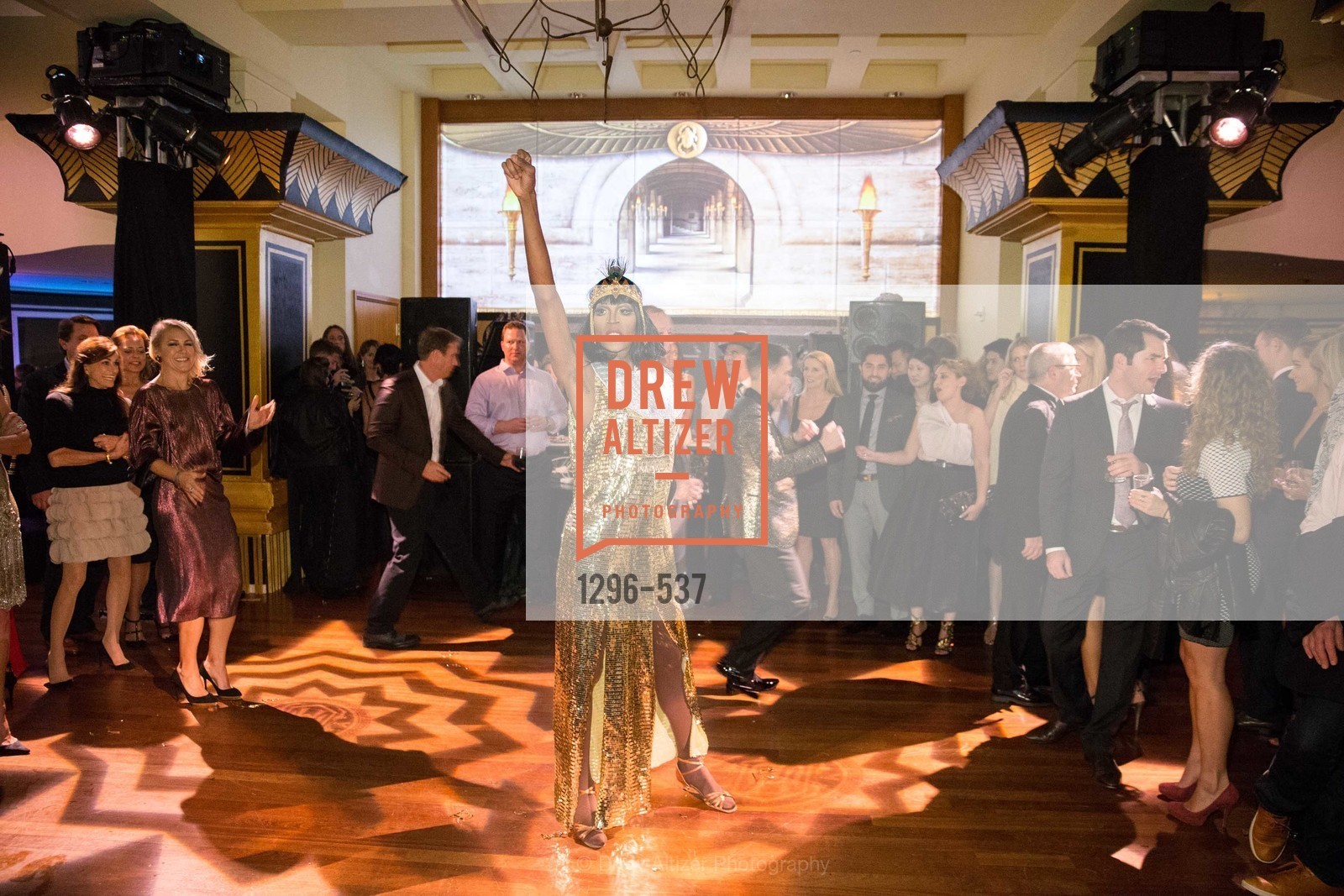Performance, TOP OF THE MARK'S 75TH Anniversary Party, US, November 7th, 2014,Drew Altizer, Drew Altizer Photography, full-service agency, private events, San Francisco photographer, photographer california