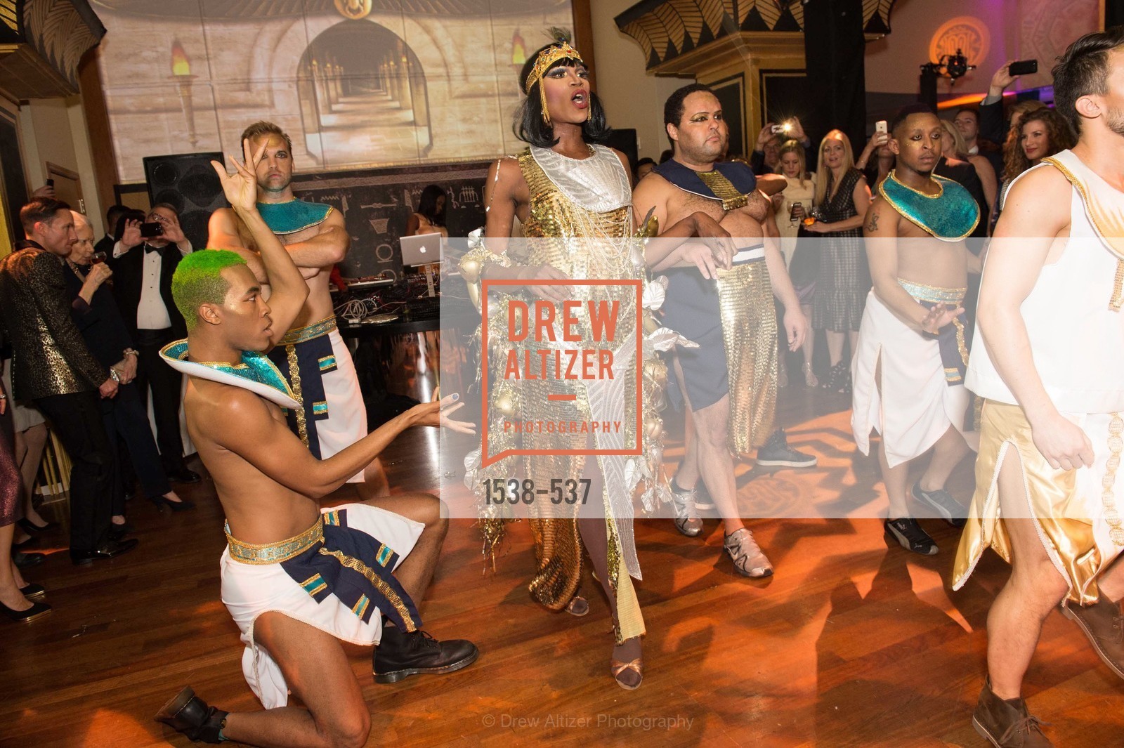 Performance, TOP OF THE MARK'S 75TH Anniversary Party, US, November 7th, 2014,Drew Altizer, Drew Altizer Photography, full-service agency, private events, San Francisco photographer, photographer california