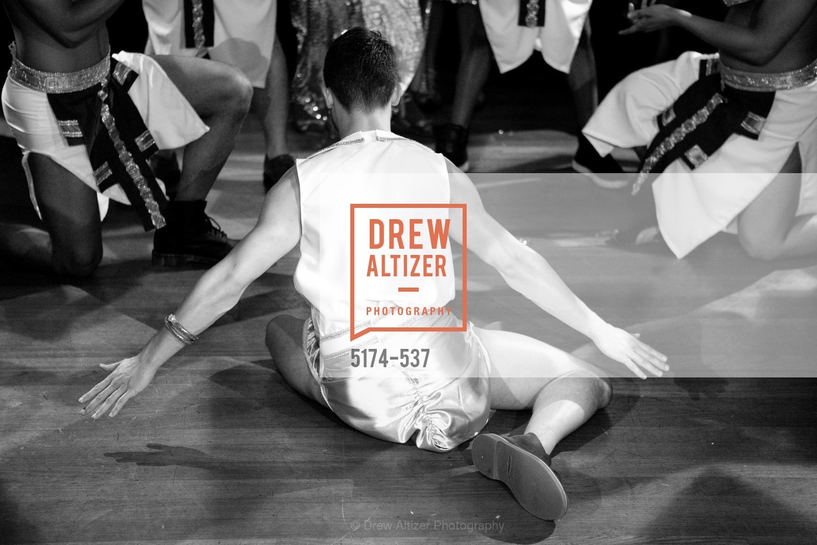 Performance, TOP OF THE MARK'S 75TH Anniversary Party, US, November 7th, 2014,Drew Altizer, Drew Altizer Photography, full-service agency, private events, San Francisco photographer, photographer california