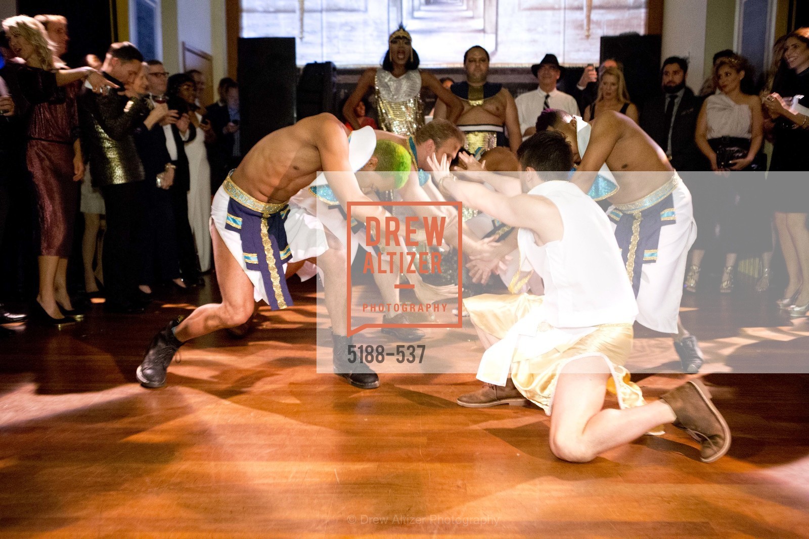 Performance, TOP OF THE MARK'S 75TH Anniversary Party, US, November 7th, 2014,Drew Altizer, Drew Altizer Photography, full-service agency, private events, San Francisco photographer, photographer california
