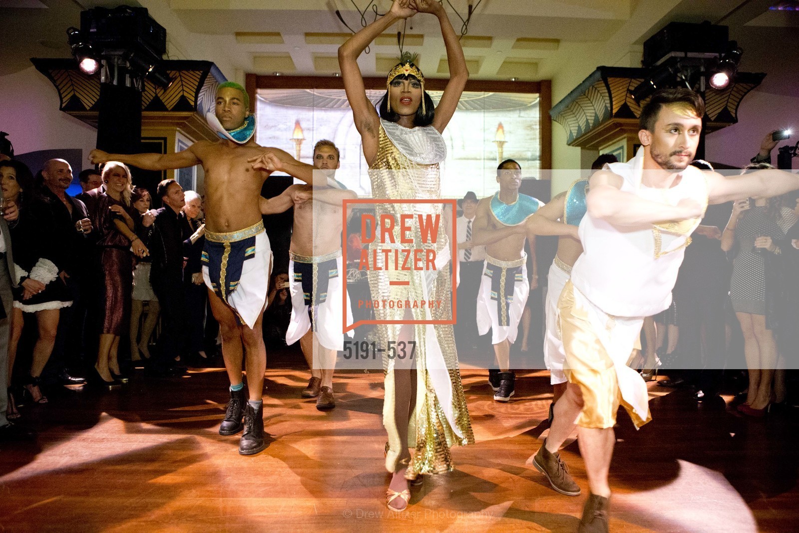 Performance, TOP OF THE MARK'S 75TH Anniversary Party, US, November 7th, 2014,Drew Altizer, Drew Altizer Photography, full-service agency, private events, San Francisco photographer, photographer california